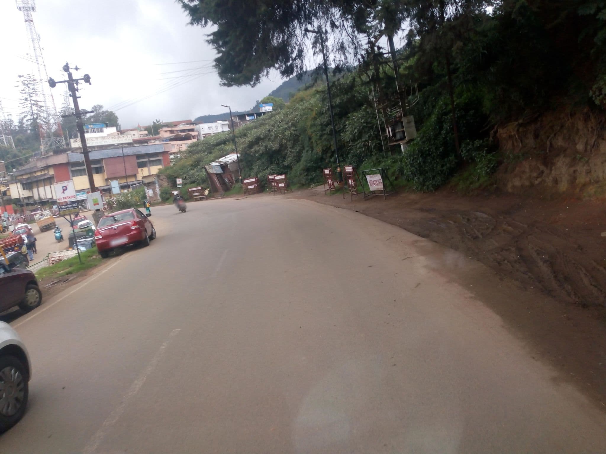 Street view near Montauban, Ooty — © venkanna37 (CC BY-SA · Mapillary)