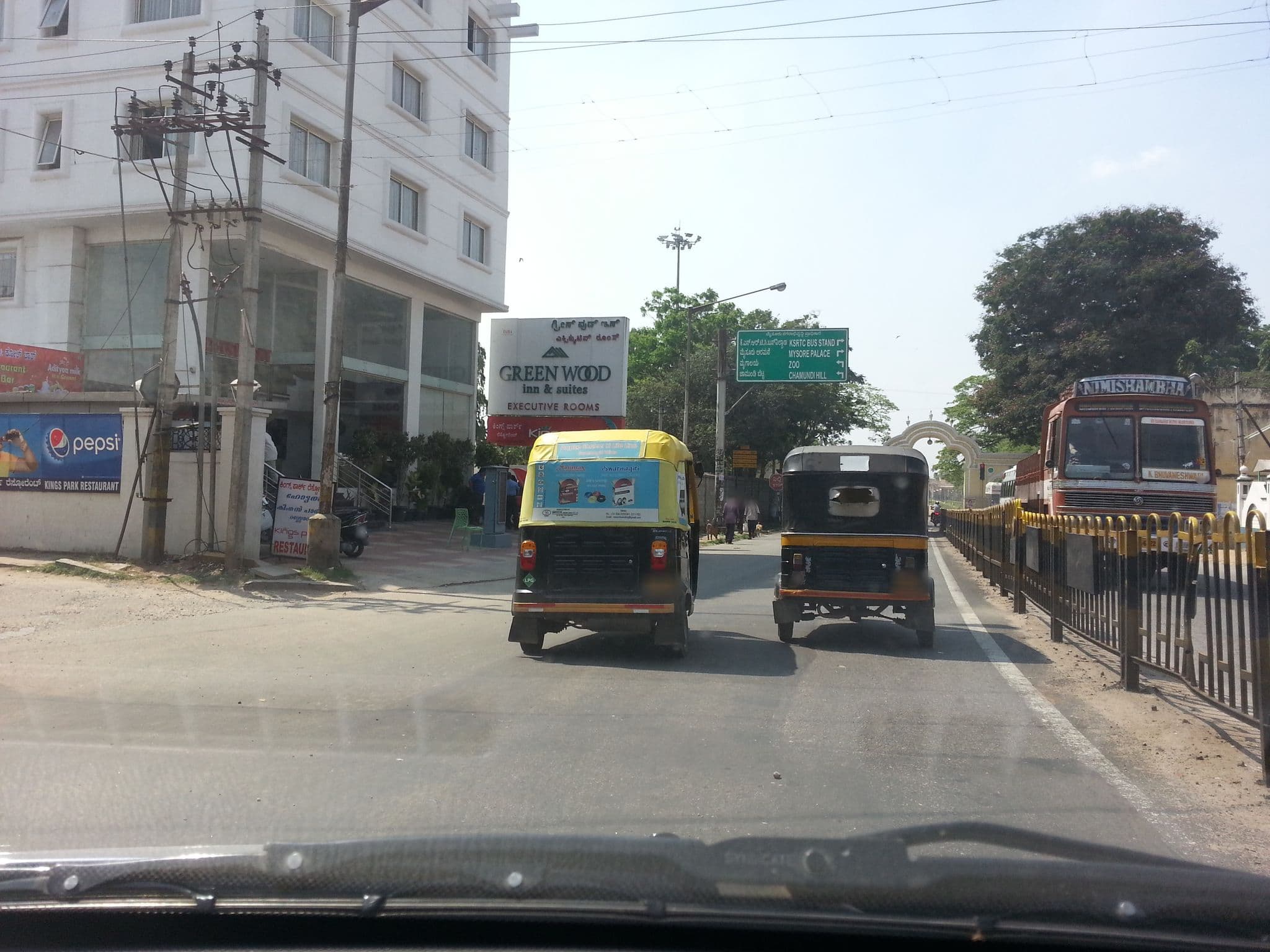 Street view near Greenwood Inn, Mysuru — © ruth (CC BY-SA · Mapillary)