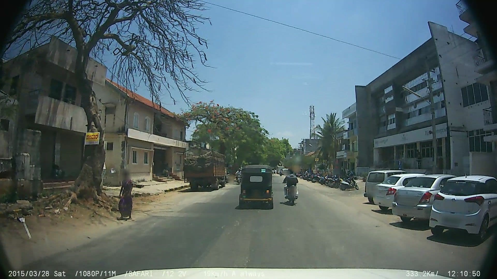 Street view near Mysore Tourist Home, Mysuru — © johnichan (CC BY-SA · Mapillary)