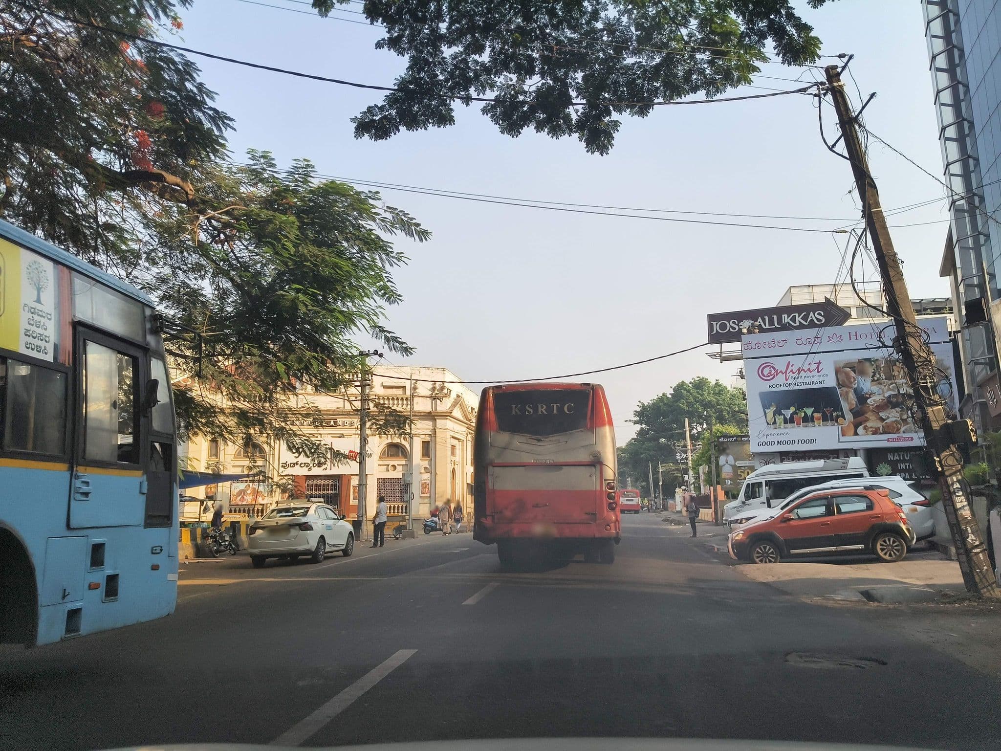 Street view near Indus Valley Ayurvedic centre, Mysuru — © ph4ni (CC BY-SA · Mapillary)