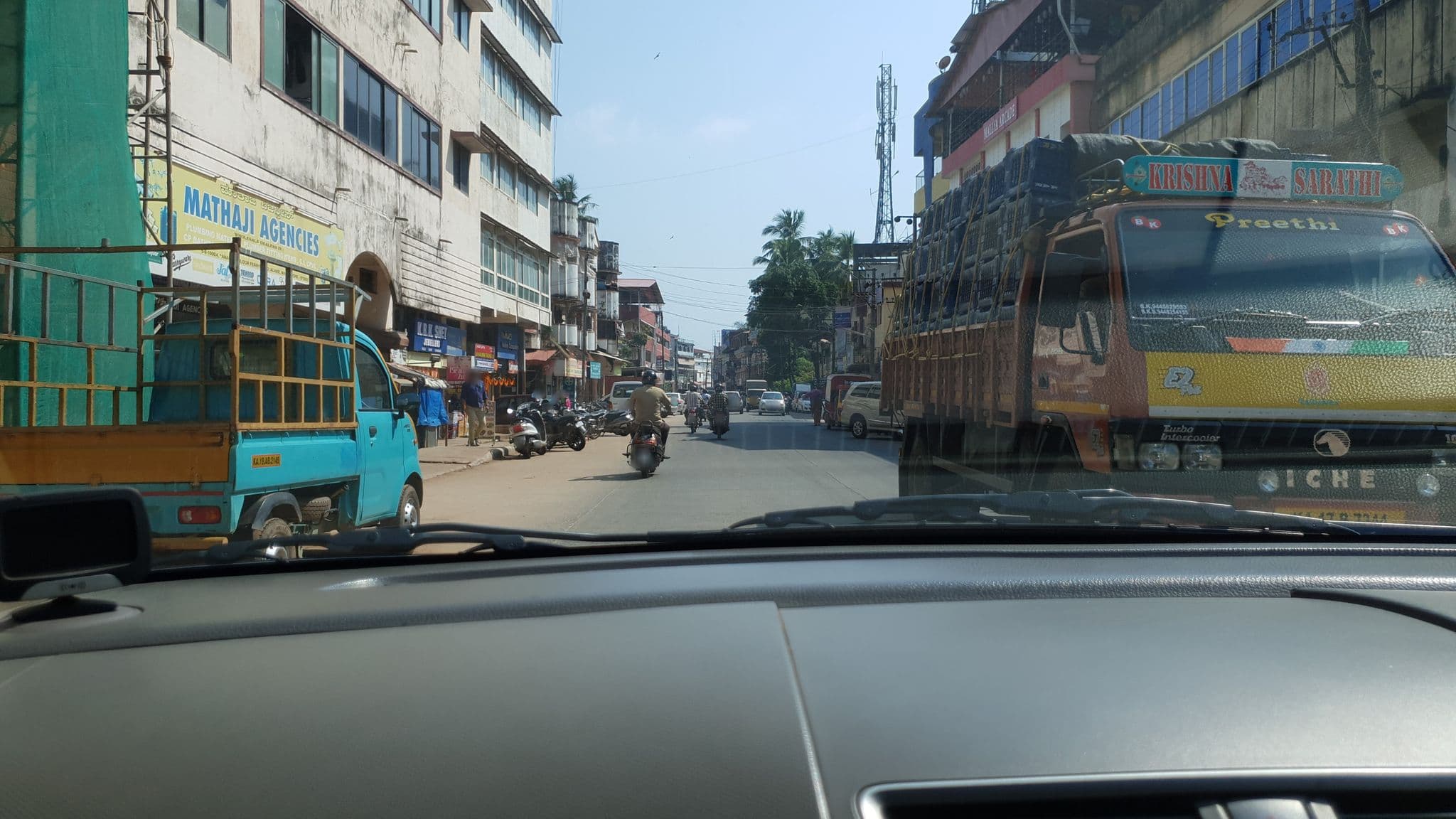 Street view near Kudro Destinn, Mangaluru — © paige1234 (CC BY-SA · Mapillary)