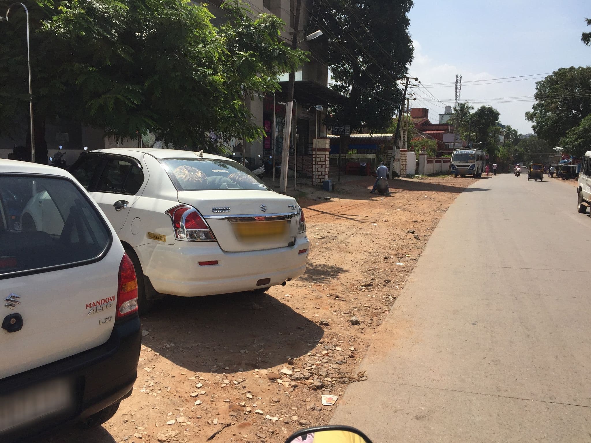 Street view near The Avatar Hotel, Mangaluru — © piyusht (CC BY-SA · Mapillary)
