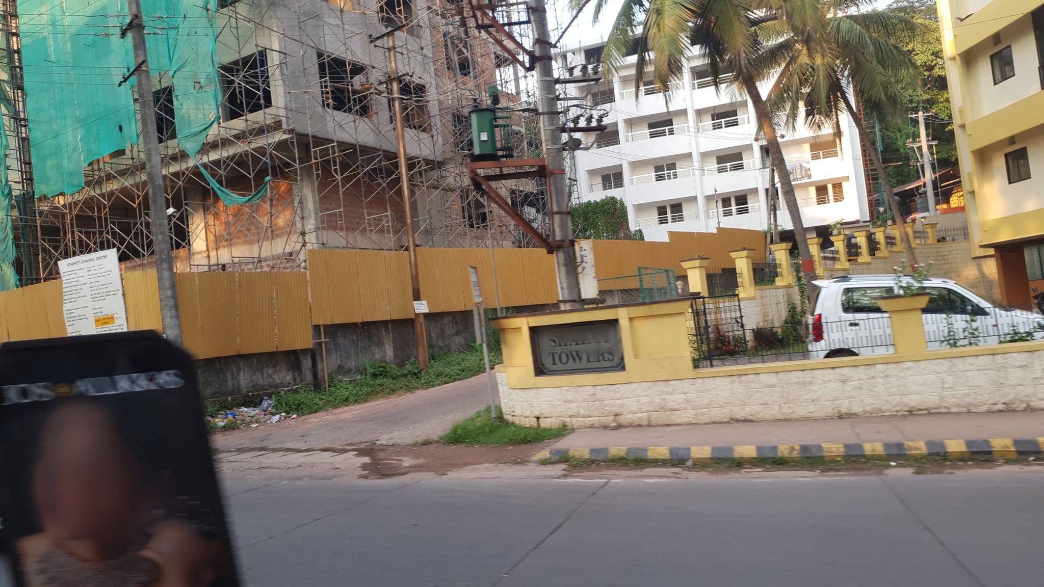 Street view near Hotel Sea View, Mangaluru — © paige1234 (CC BY-SA · Mapillary)