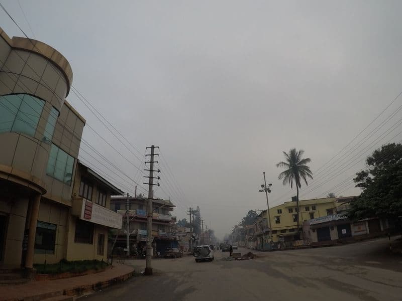 Street view near OYO 8496 Hotel SK Regency, Chikmagalūr — © deepak_bicycle (CC BY-SA · Mapillary)