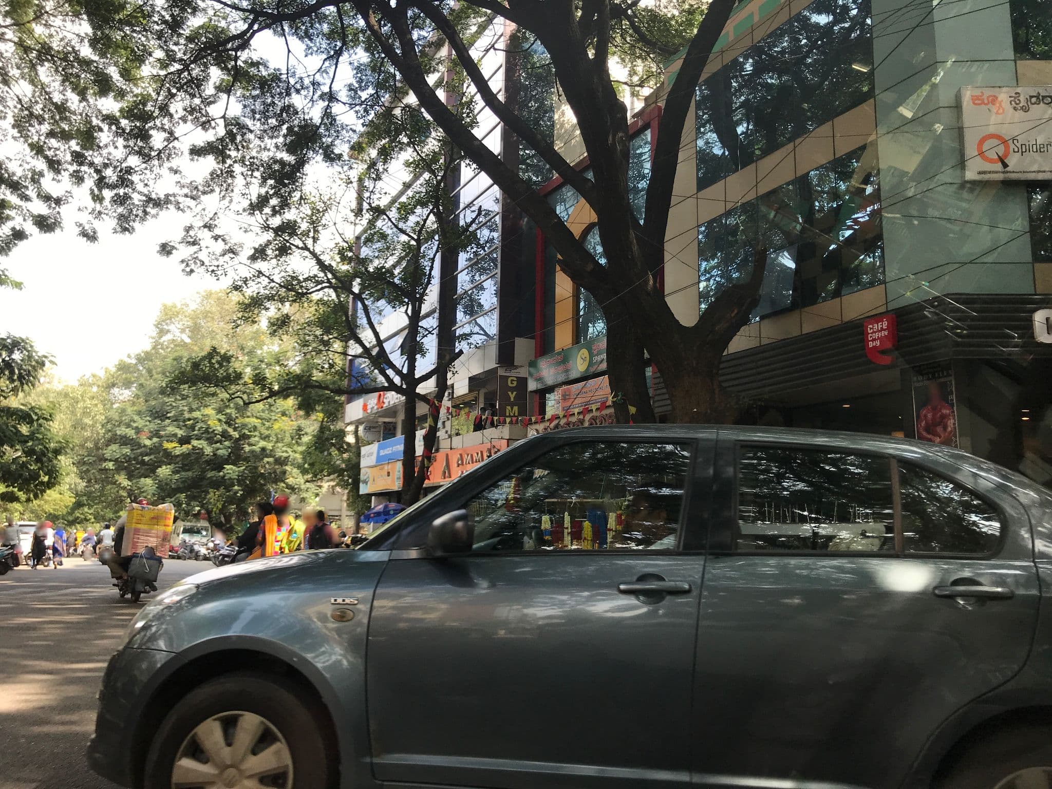 Street view near Mr & Mrs Corn, Bengaluru — © miguel_andrade (CC BY-SA · Mapillary)