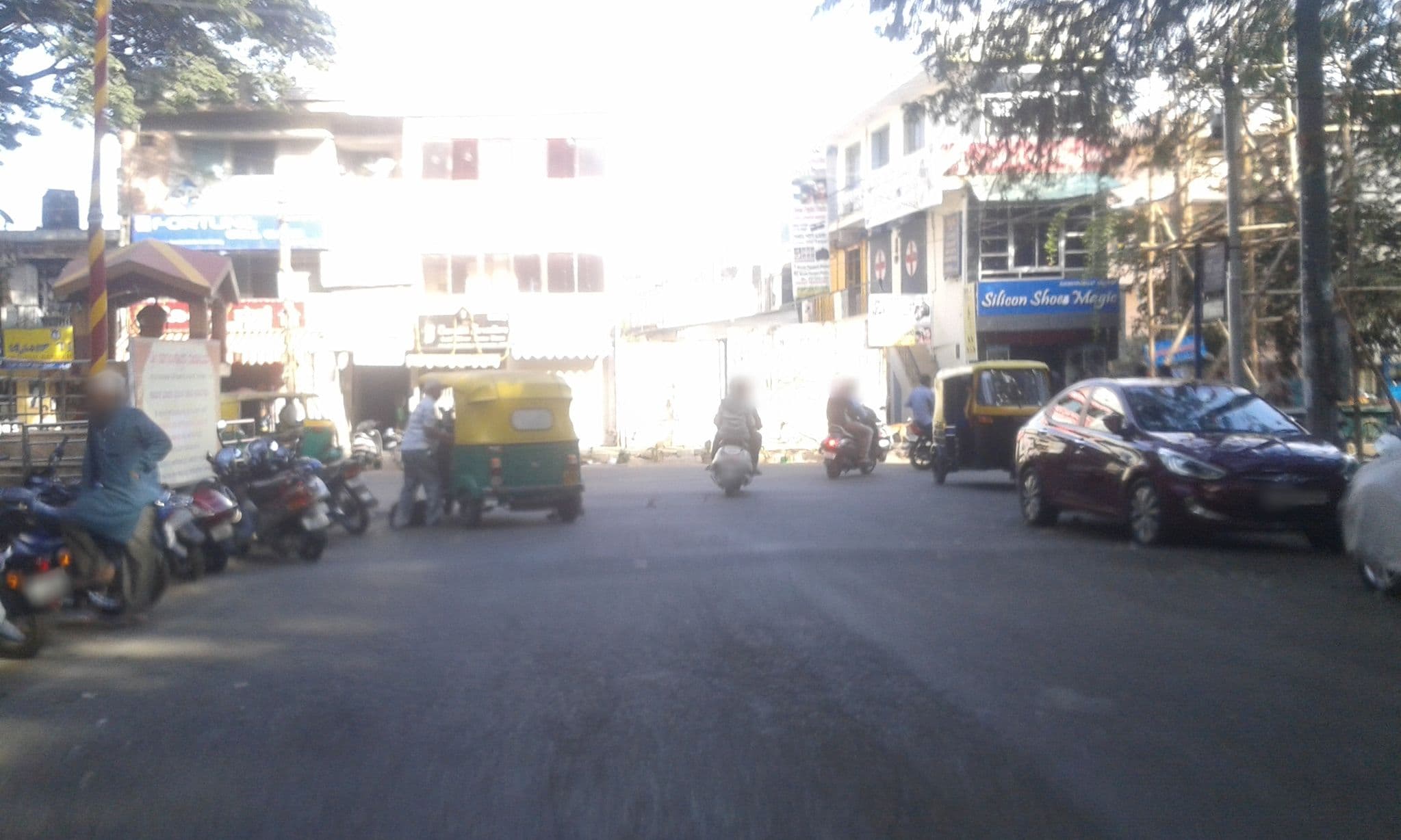 Street view near Hotel Sri Sai, Bengaluru — © yogi (CC BY-SA · Mapillary)