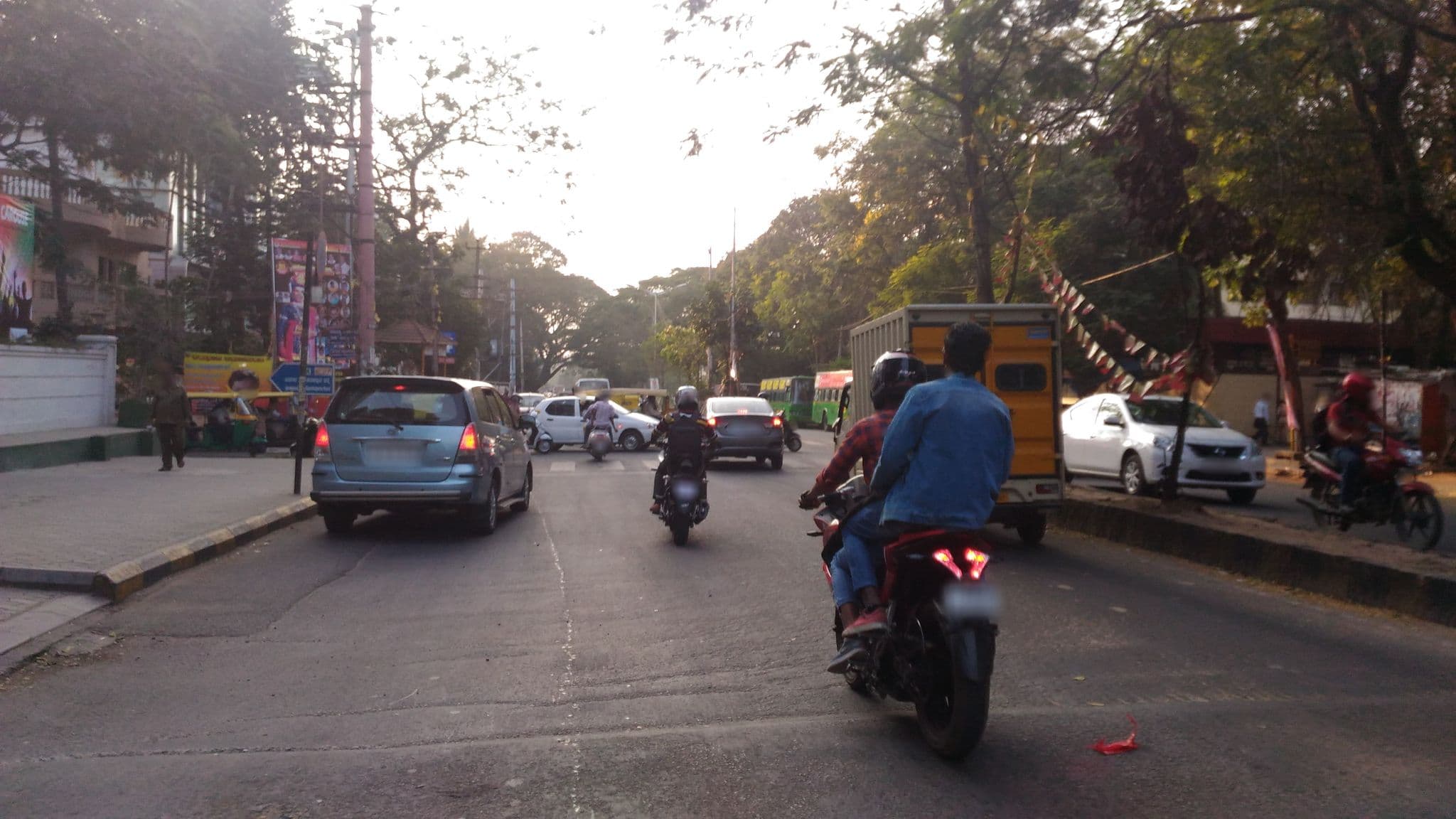 Street view near Hotel Jayanag, Bengaluru — © srividya (CC BY-SA · Mapillary)
