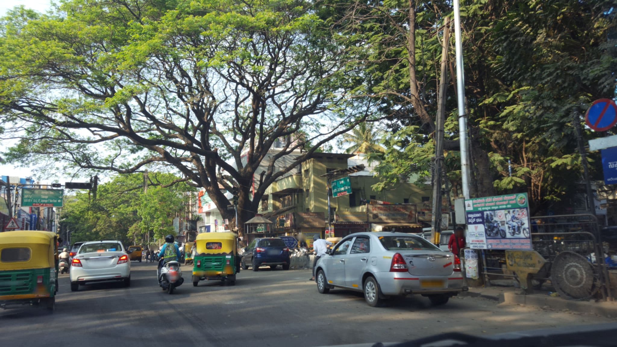 Street view near Mangalore Sea Palate, Bengaluru — © jayp (CC BY-SA · Mapillary)