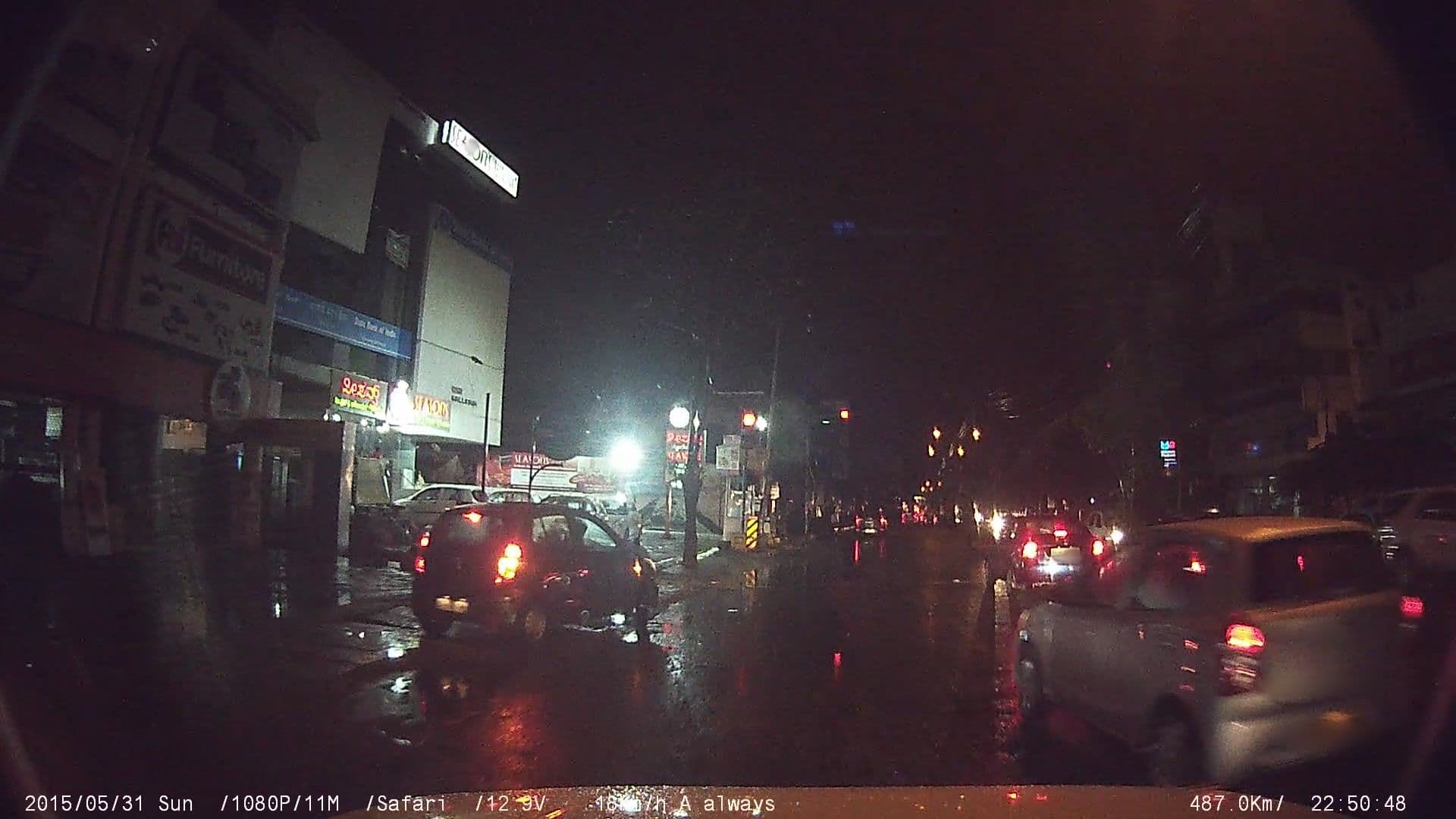 Street view near Hotel Elite Park, Bengaluru — © johnichan (CC BY-SA · Mapillary)