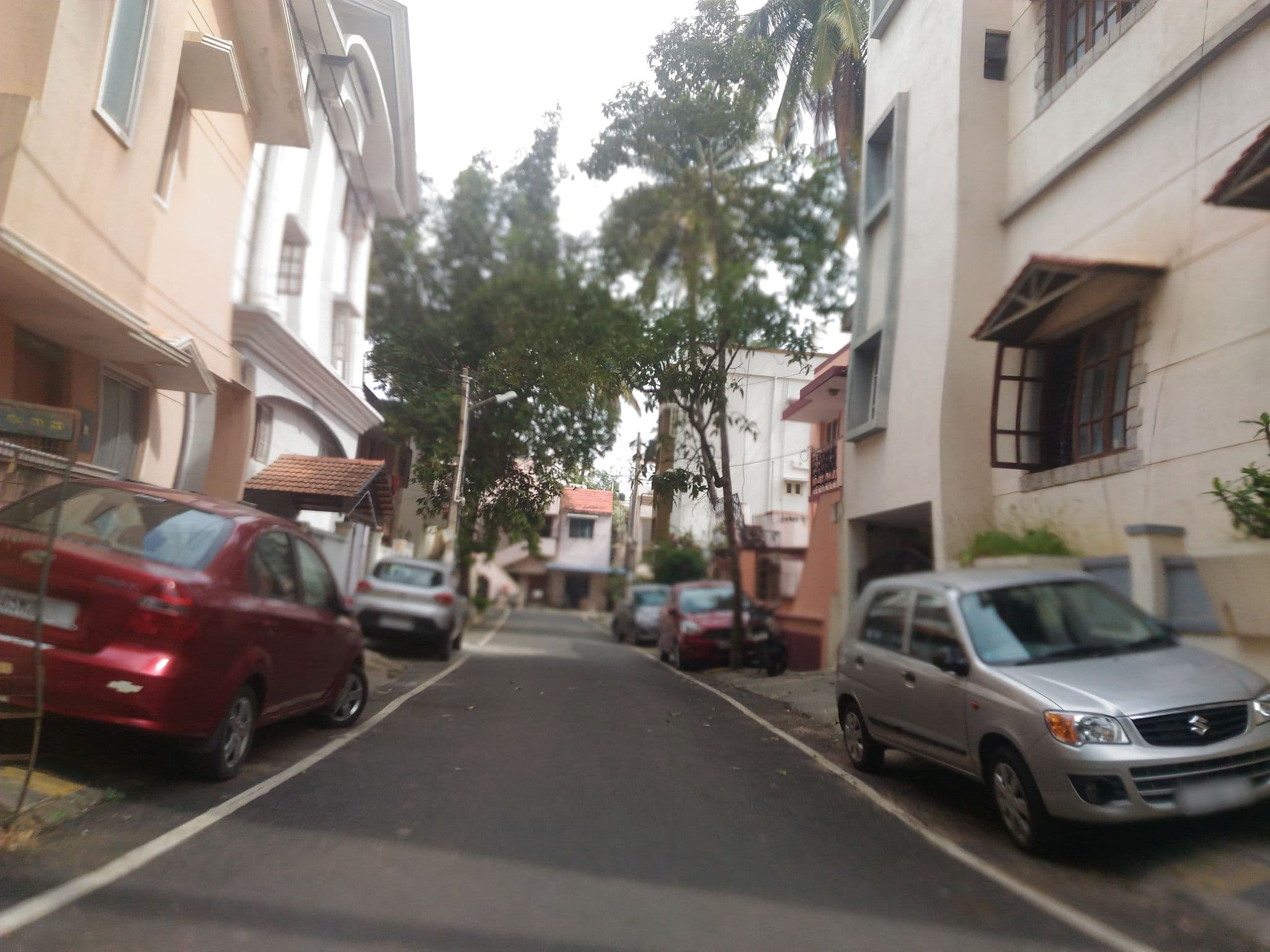 Street view near Sheraton Bangalore Hotel at Brigade Gateway, Bengaluru — © yogi (CC BY-SA · Mapillary)