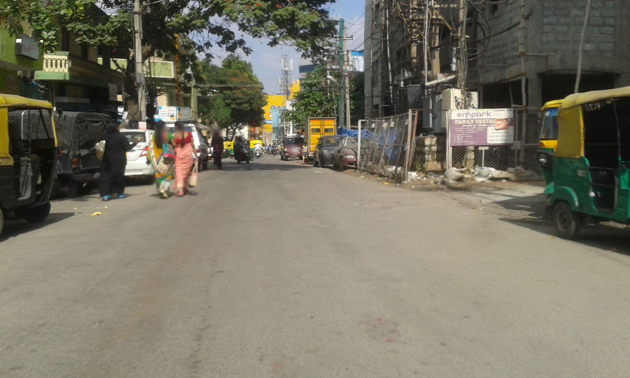 Street view near Grand Empark, Bengaluru — © yogi (CC BY-SA · Mapillary)