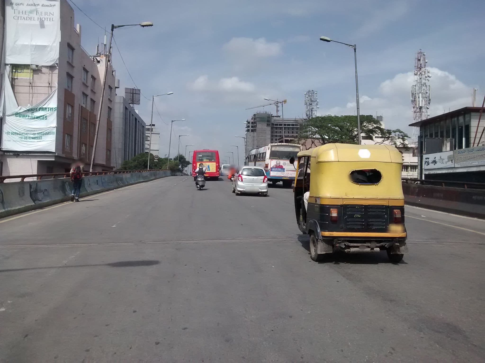 Street view near hotel suprabhatha, Bengaluru — © chethan (CC BY-SA · Mapillary)
