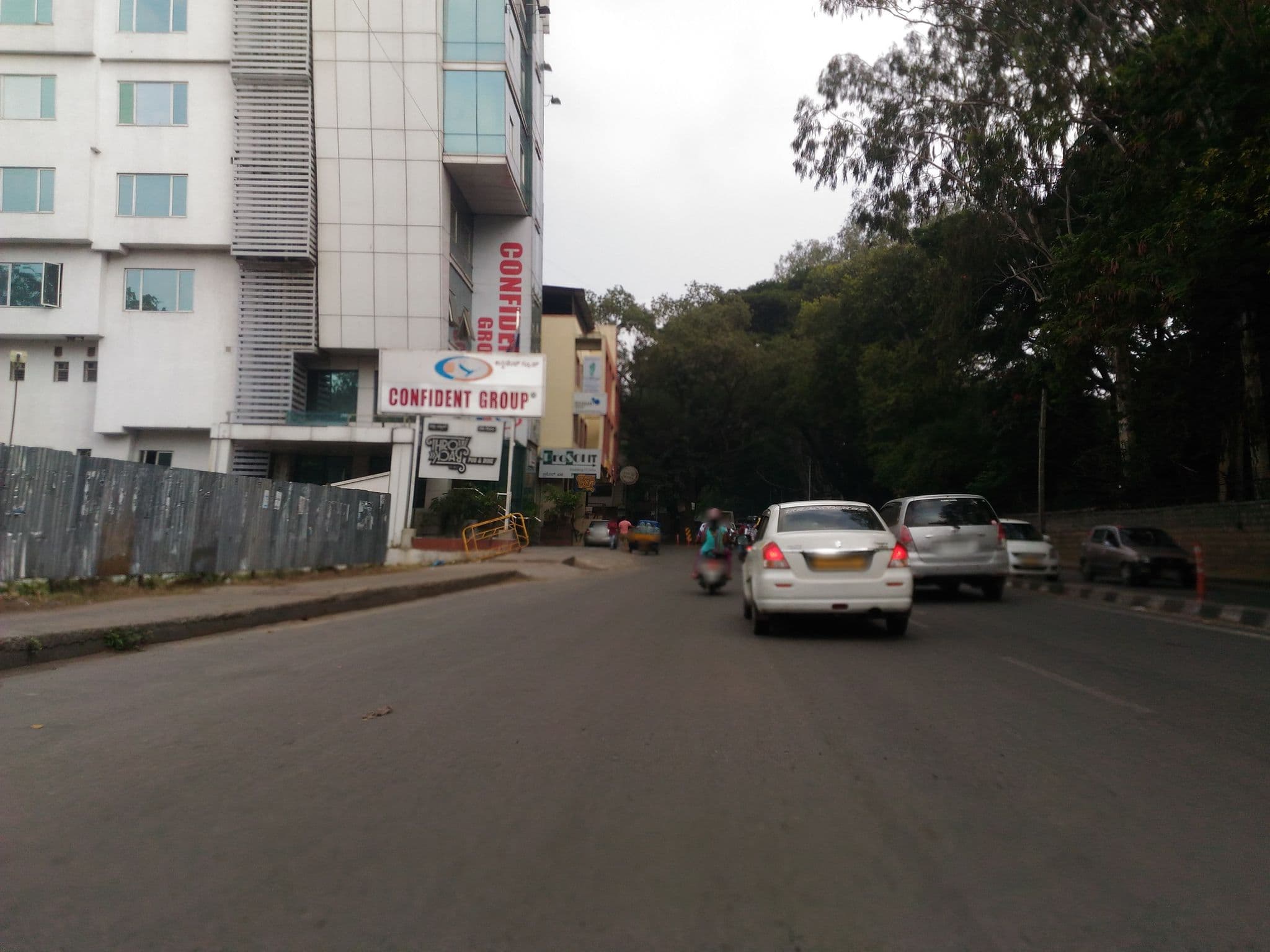 Street view near Confident Propus Hotel, Bengaluru — © yogi (CC BY-SA · Mapillary)