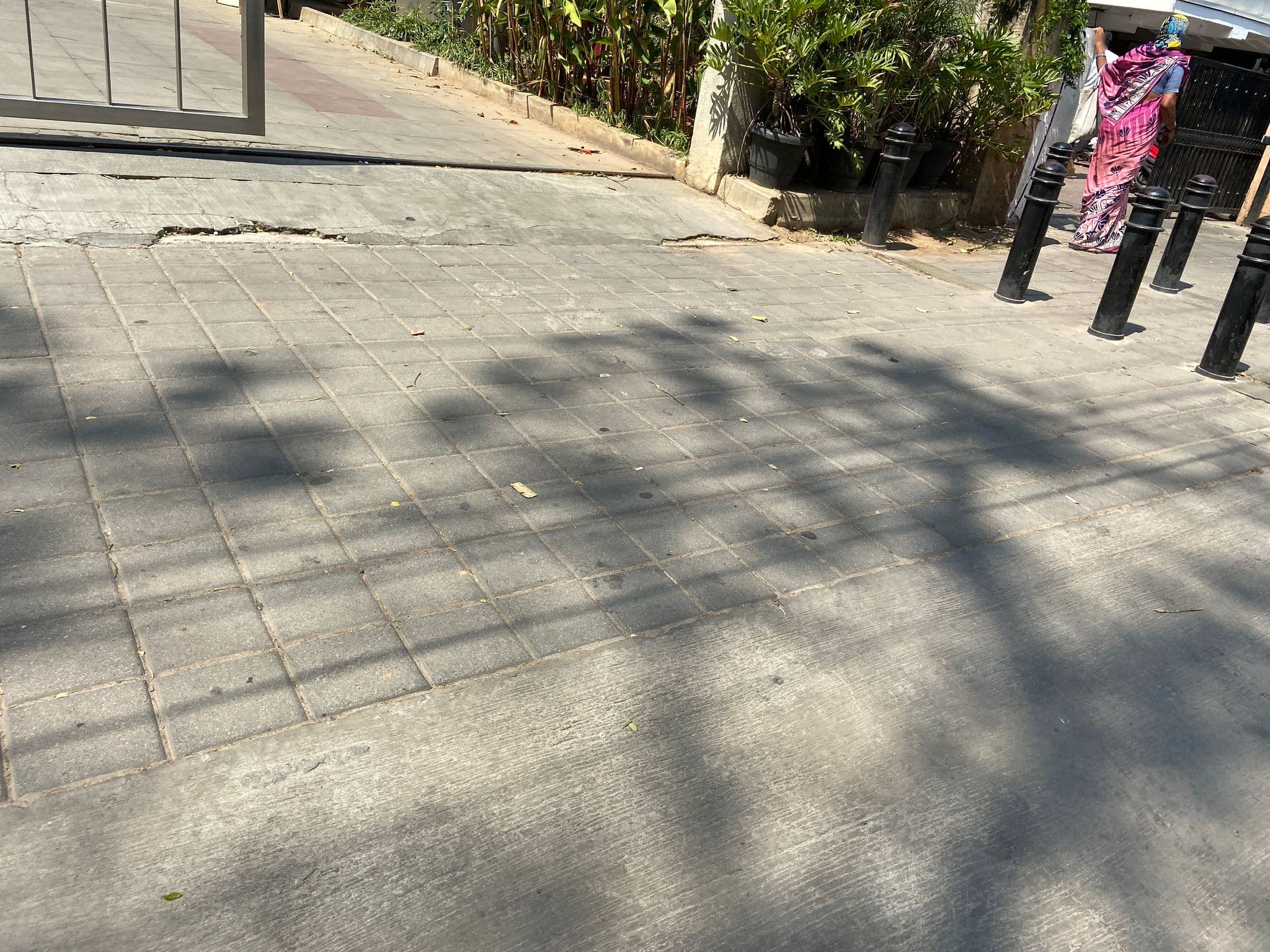 Street view near Sweet Chariot Cake Shop and Cafe, Bengaluru — © jamesanderson (CC BY-SA · Mapillary)