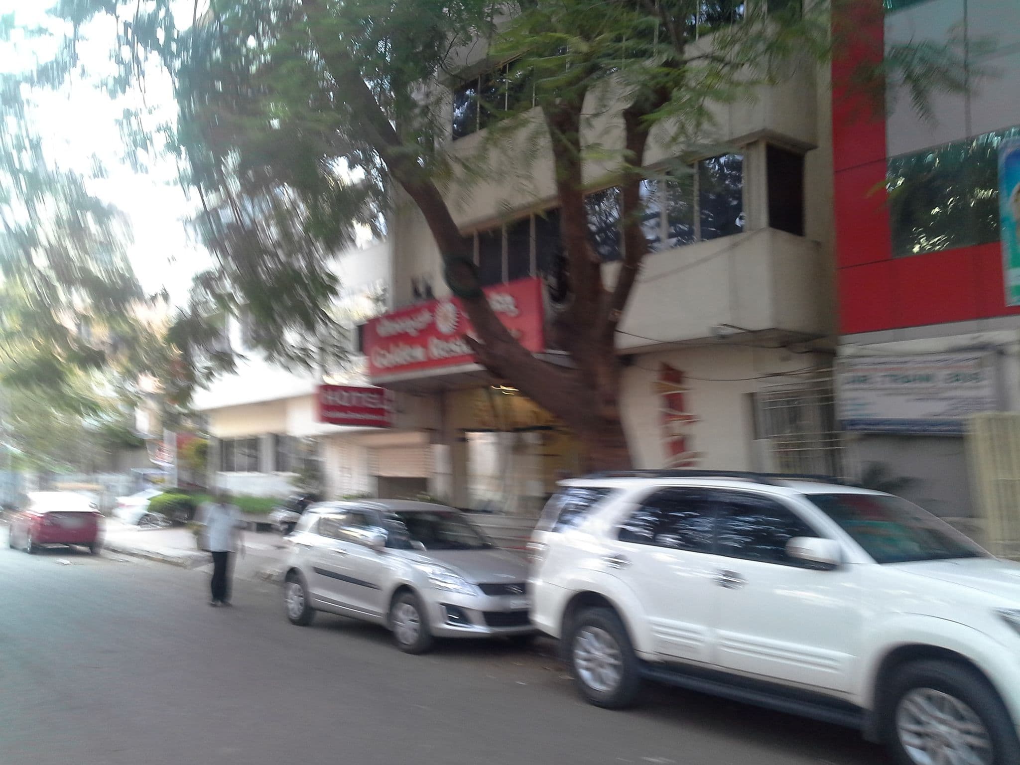Street view near hotel arafa inn, Bengaluru — © omnibus (CC BY-SA · Mapillary)