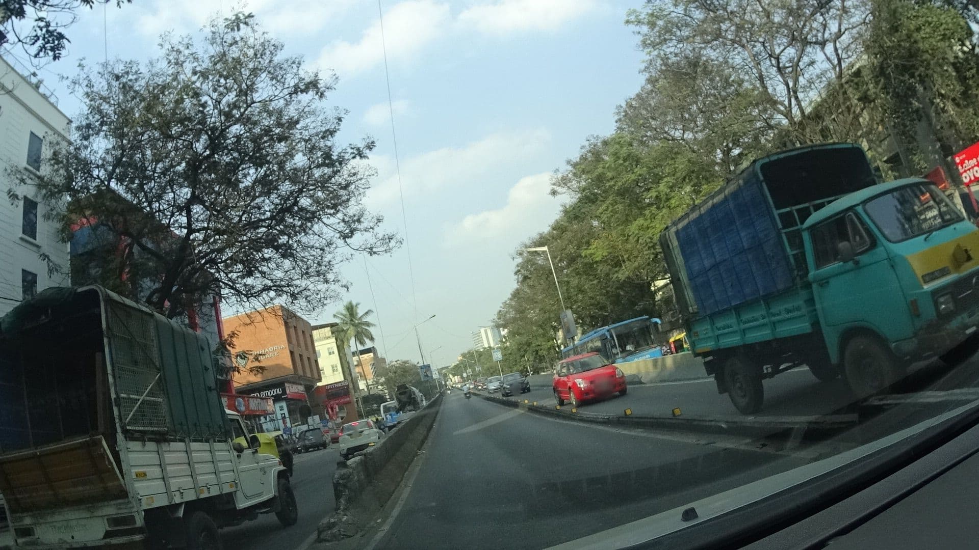 Street view near Grand Pavilion Hotel Bangalore, Bengaluru — © venkanna37 (CC BY-SA · Mapillary)
