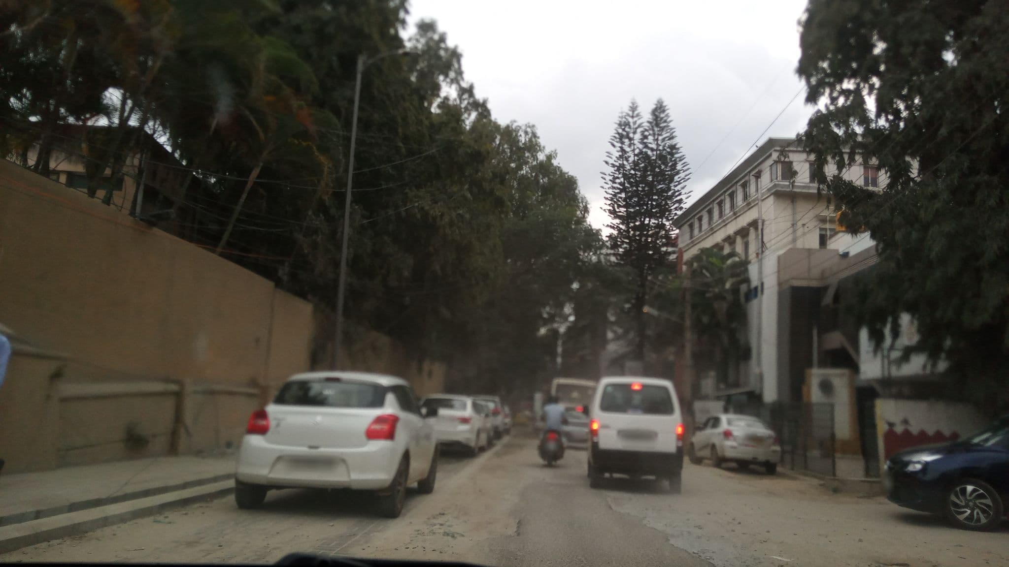 Street view near Hotel Regaalis, Bengaluru — © pradeepbv (CC BY-SA · Mapillary)