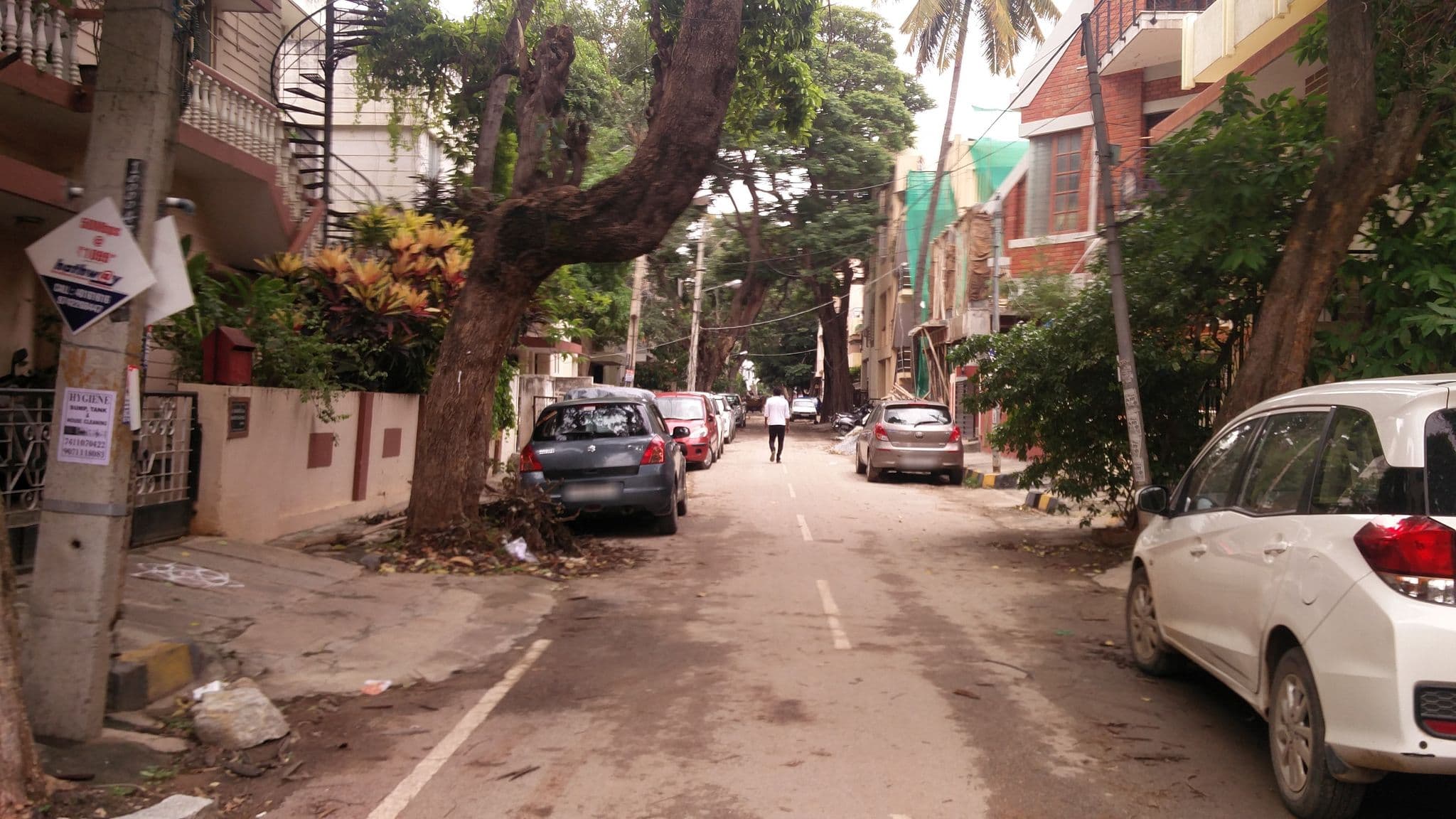 Street view near Megh Sagar, Bengaluru — © jothirnadh (CC BY-SA · Mapillary)
