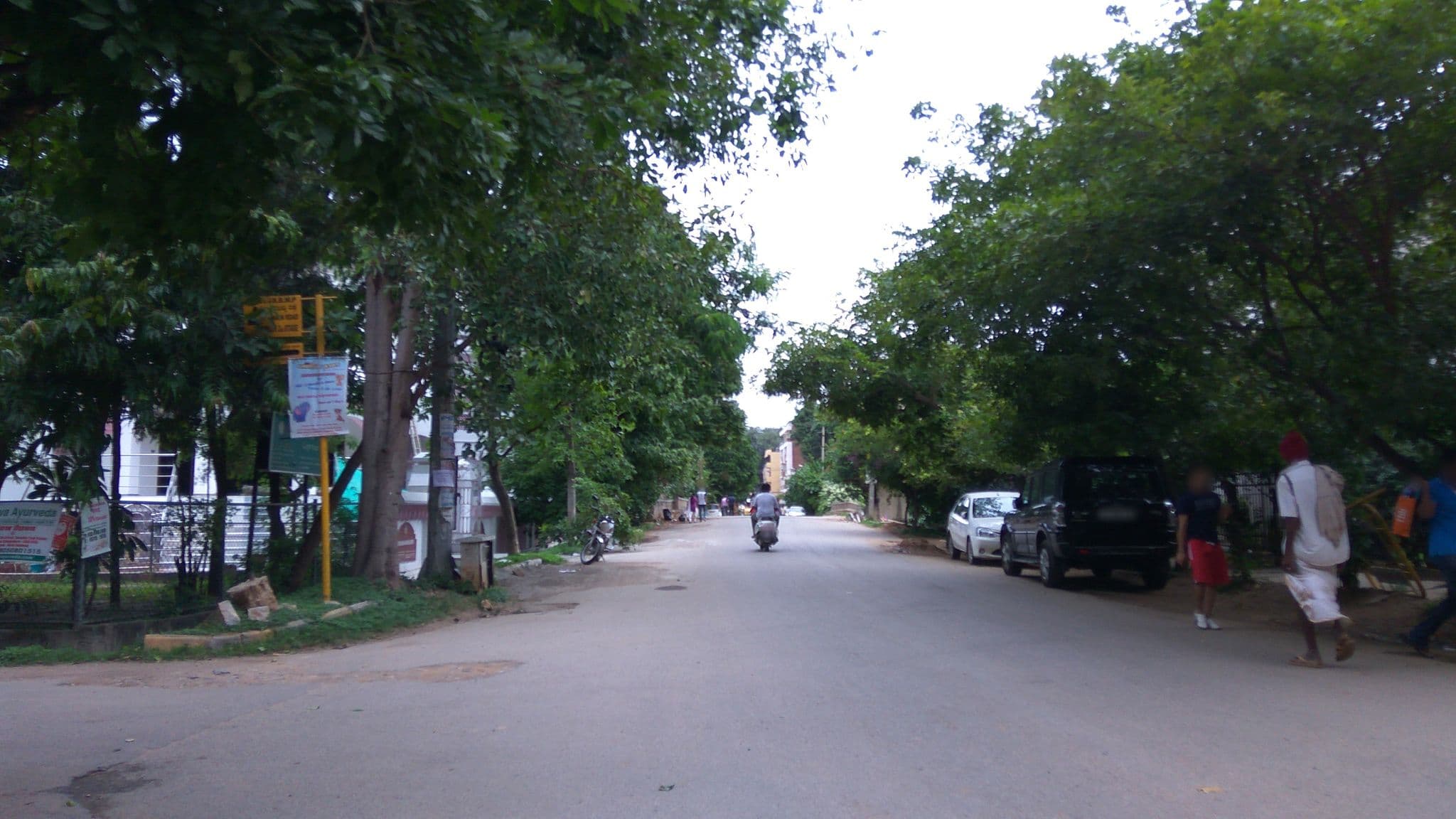 Street view near Aranha Homes, Bengaluru — © natarajakaveeti (CC BY-SA · Mapillary)