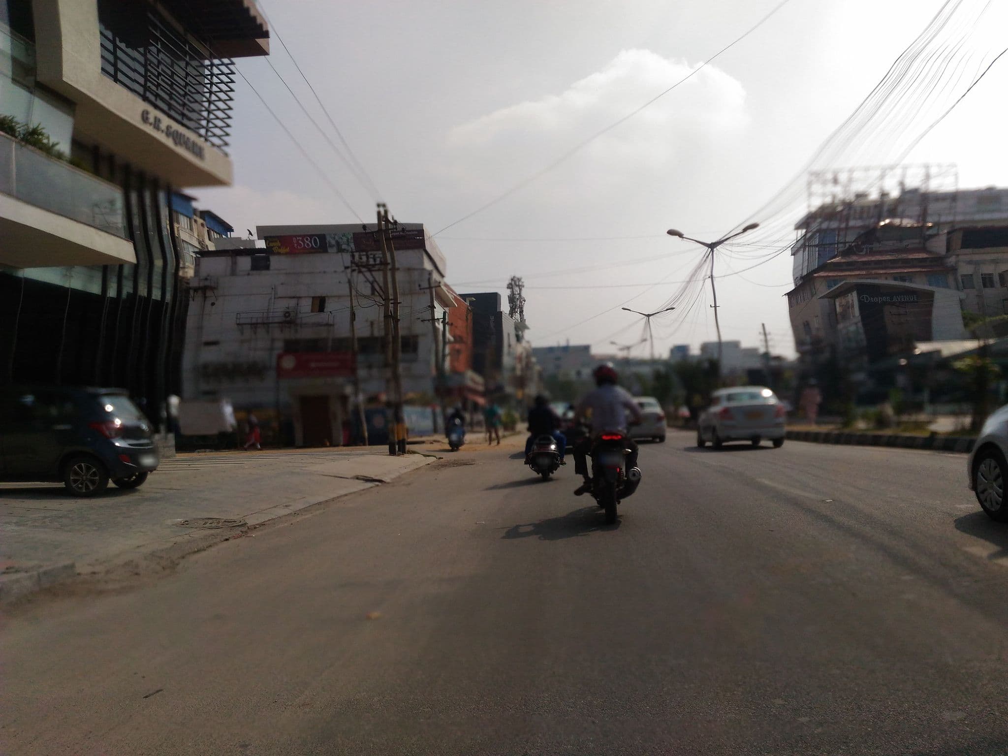 Street view near Serenity Inn, Bengaluru — © yogi (CC BY-SA · Mapillary)