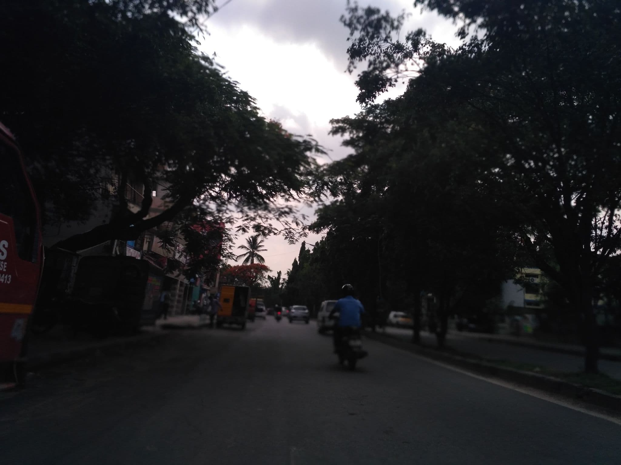 Street view near Roxel Inn - Diamond District, Bengaluru — © chethan (CC BY-SA · Mapillary)