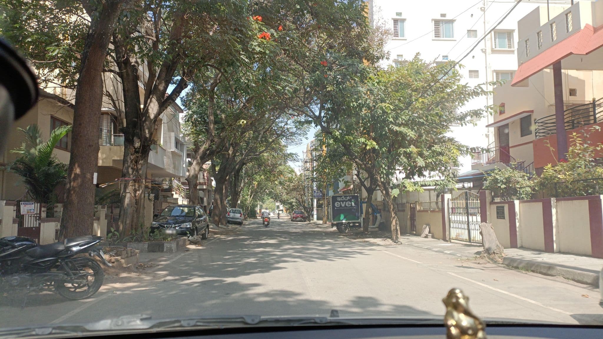 Street view near Hotel Turista, Bengaluru — © IBI (CC BY-SA · Mapillary)
