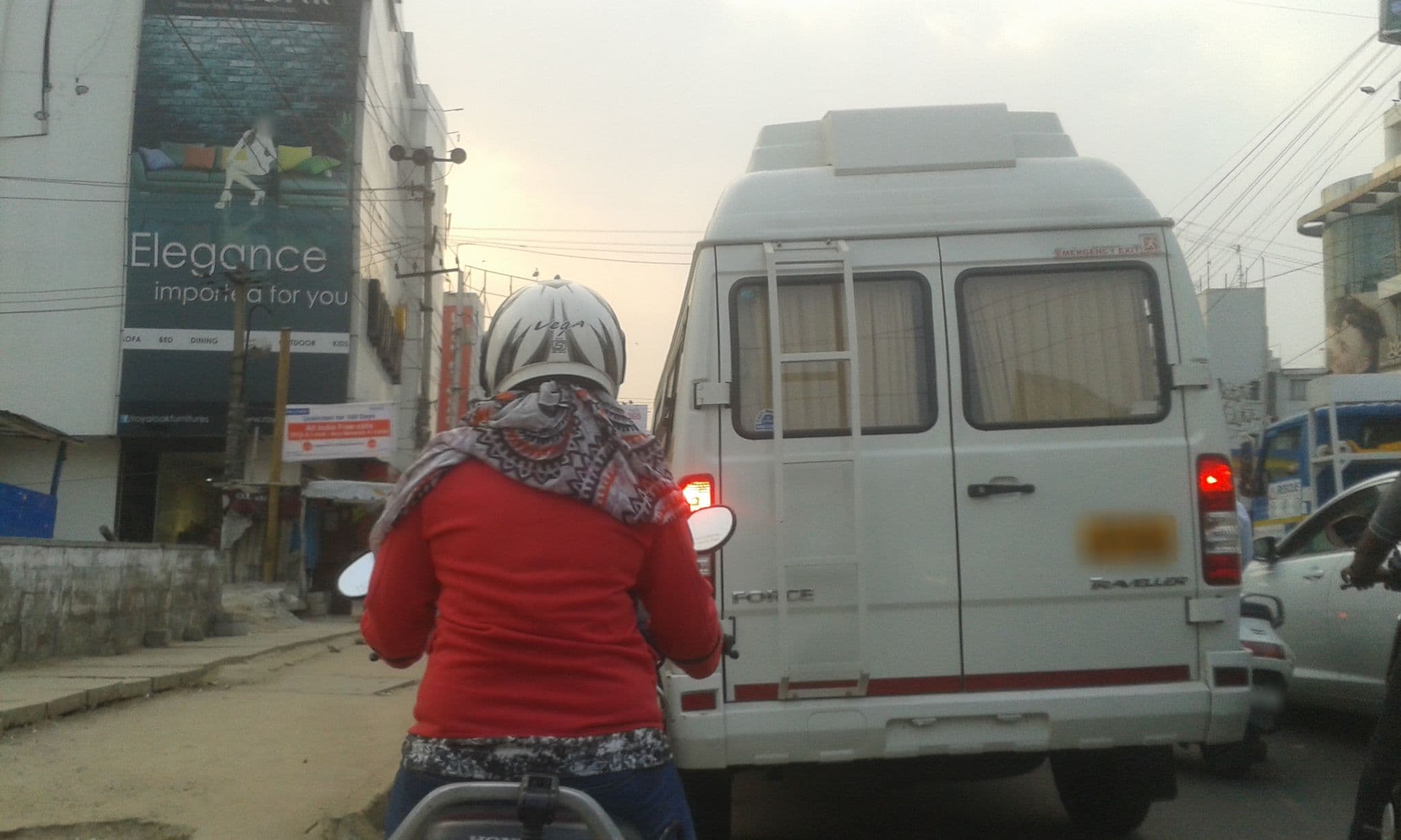 Street view near Hotel Peearl Inn, Bengaluru — © yogi (CC BY-SA · Mapillary)