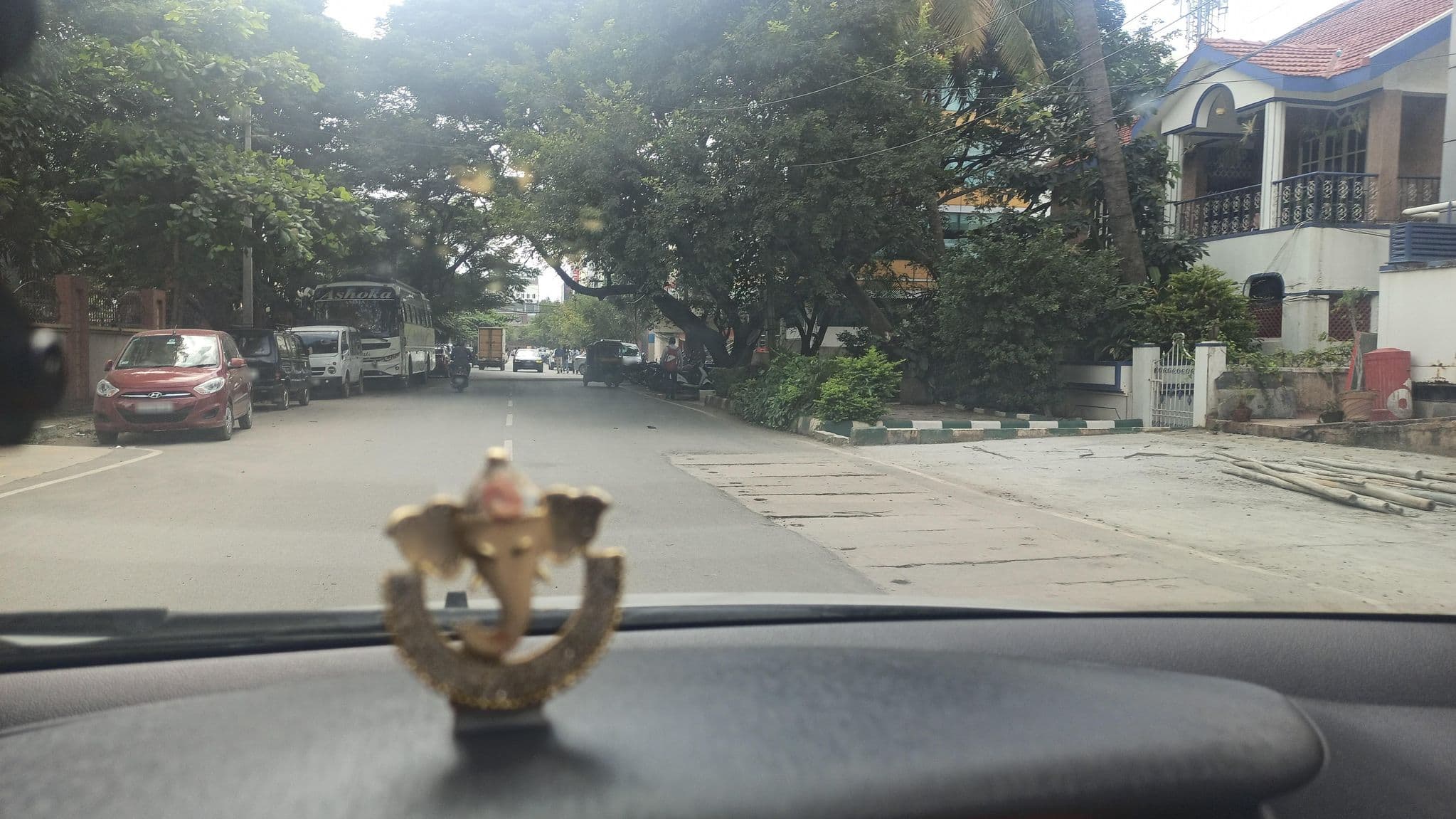 Street view near OYO Rooms HSR Layout BDA Complex, Electronic City Phase I — © IBI (CC BY-SA · Mapillary)