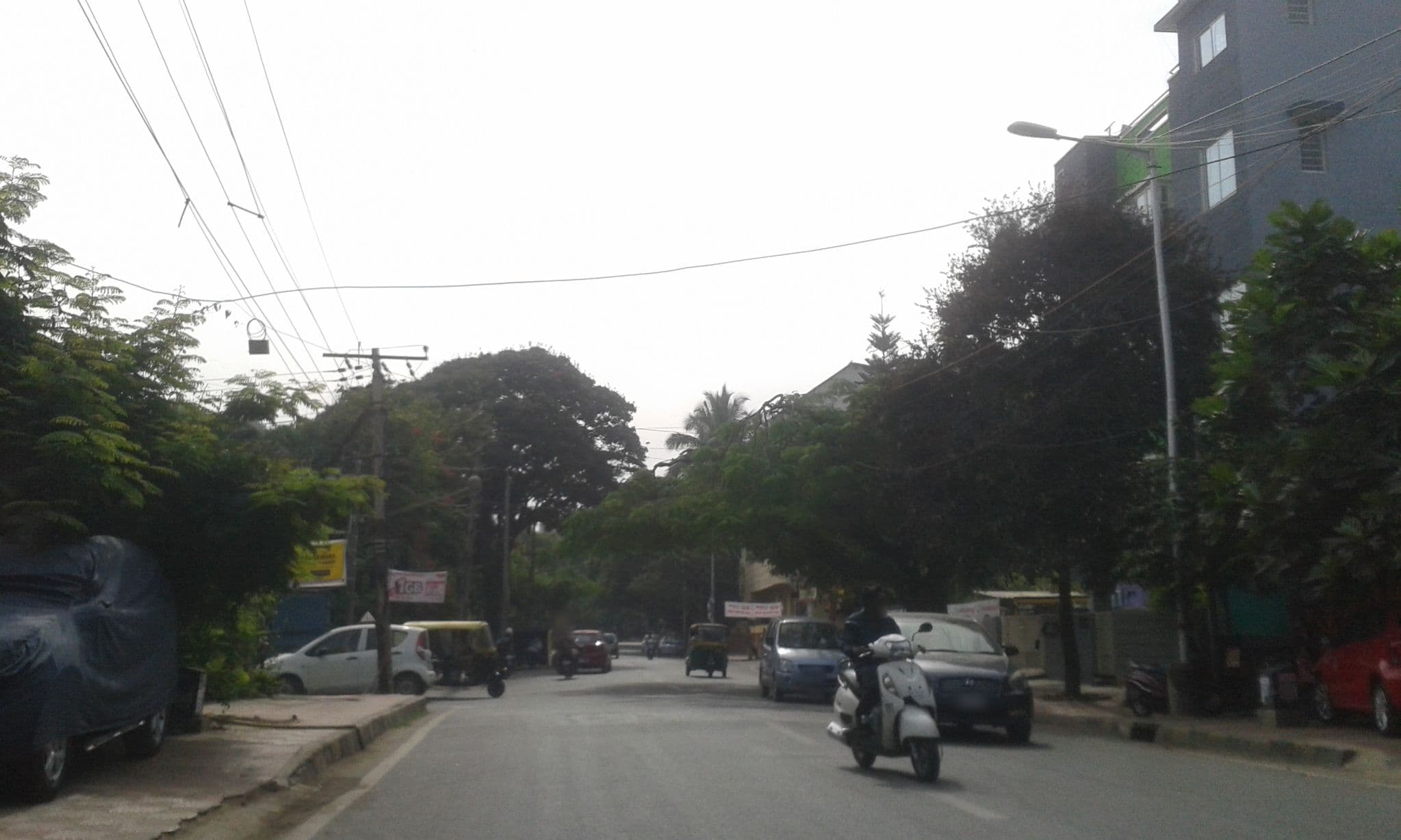Street view near Alcove 535, Bengaluru — © yogi (CC BY-SA · Mapillary)