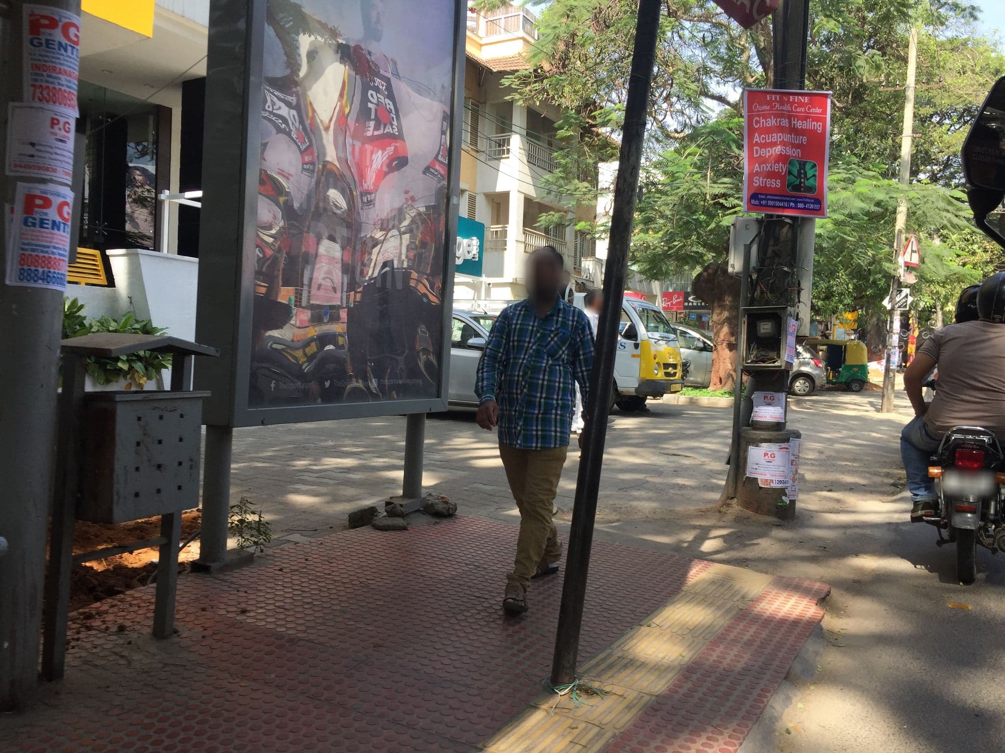 Street view near Bloom Hotel - Indiranagar, Bengaluru — © planemad (CC BY-SA · Mapillary)