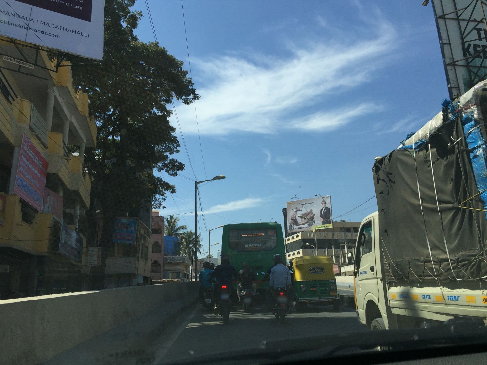 Street view near Ess Arr Accomodations, Bengaluru — © richlv (CC BY-SA · Mapillary)