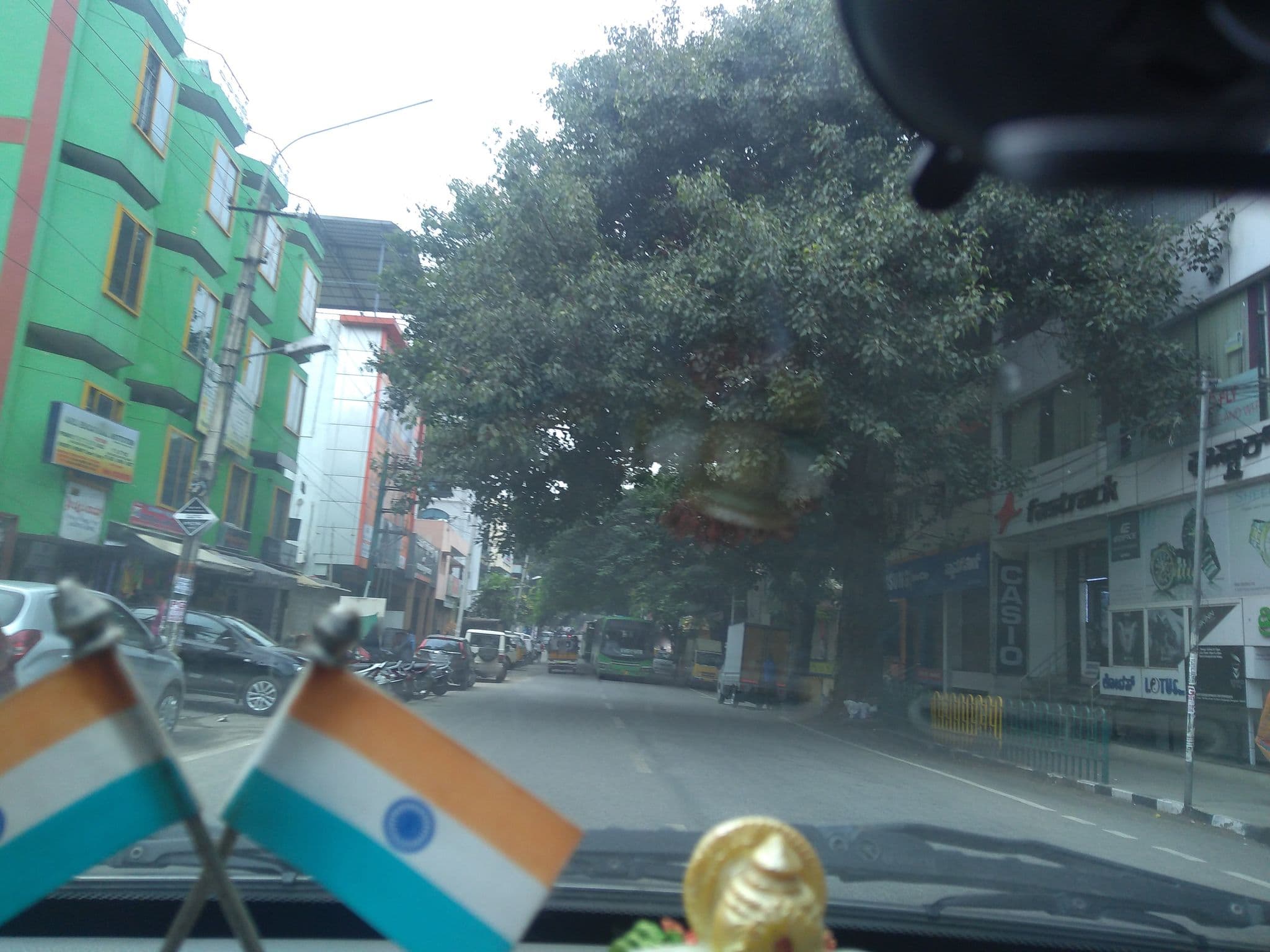 Street view near Bengaluru Tiffin Room, Bengaluru — © poornibadrinath (CC BY-SA · Mapillary)