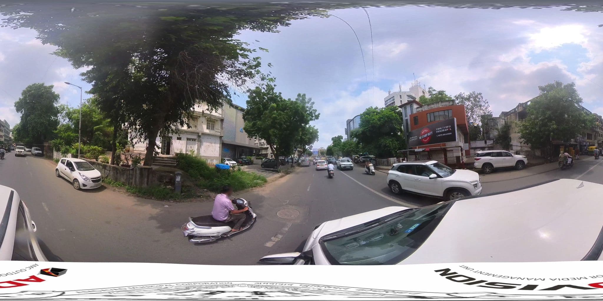 Street view near Gurukripa Guest House, Ahmedabad — © skysign (CC BY-SA · Mapillary)