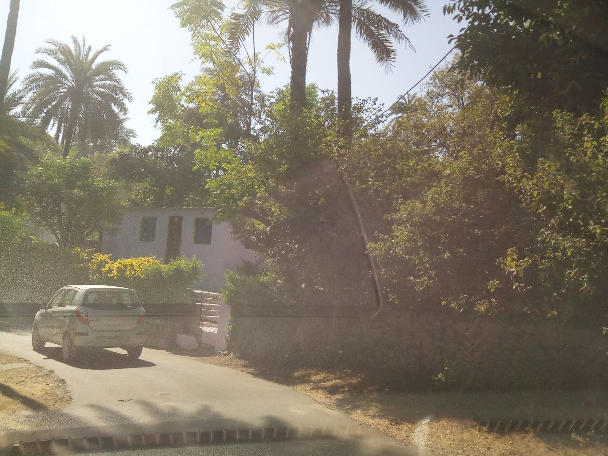 Street view near Homely Stay in Mount Abu, Ābu — © shravan91 (CC BY-SA · Mapillary)