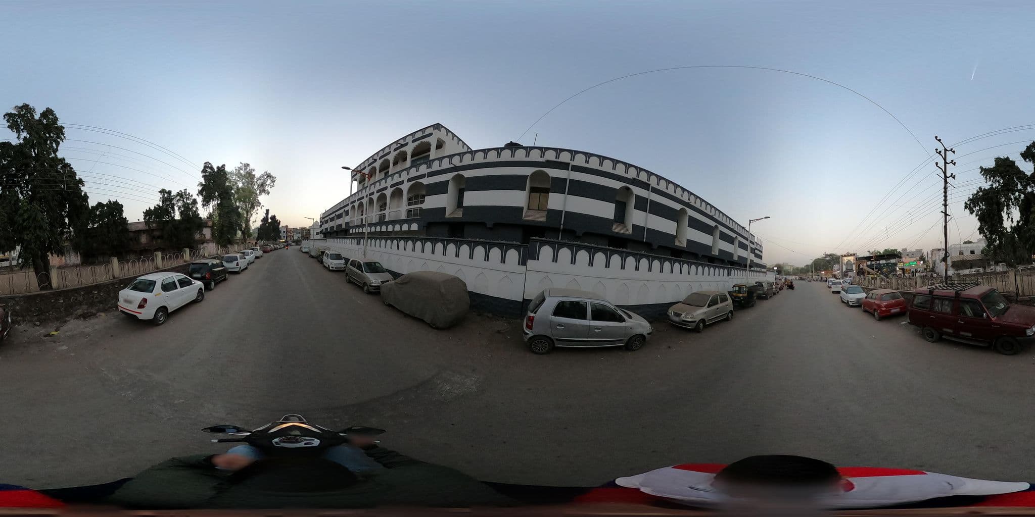 Street view near Hotel Sagar Lodging, Aurangabad — © HimanshuDeshpande (CC BY-SA · Mapillary)