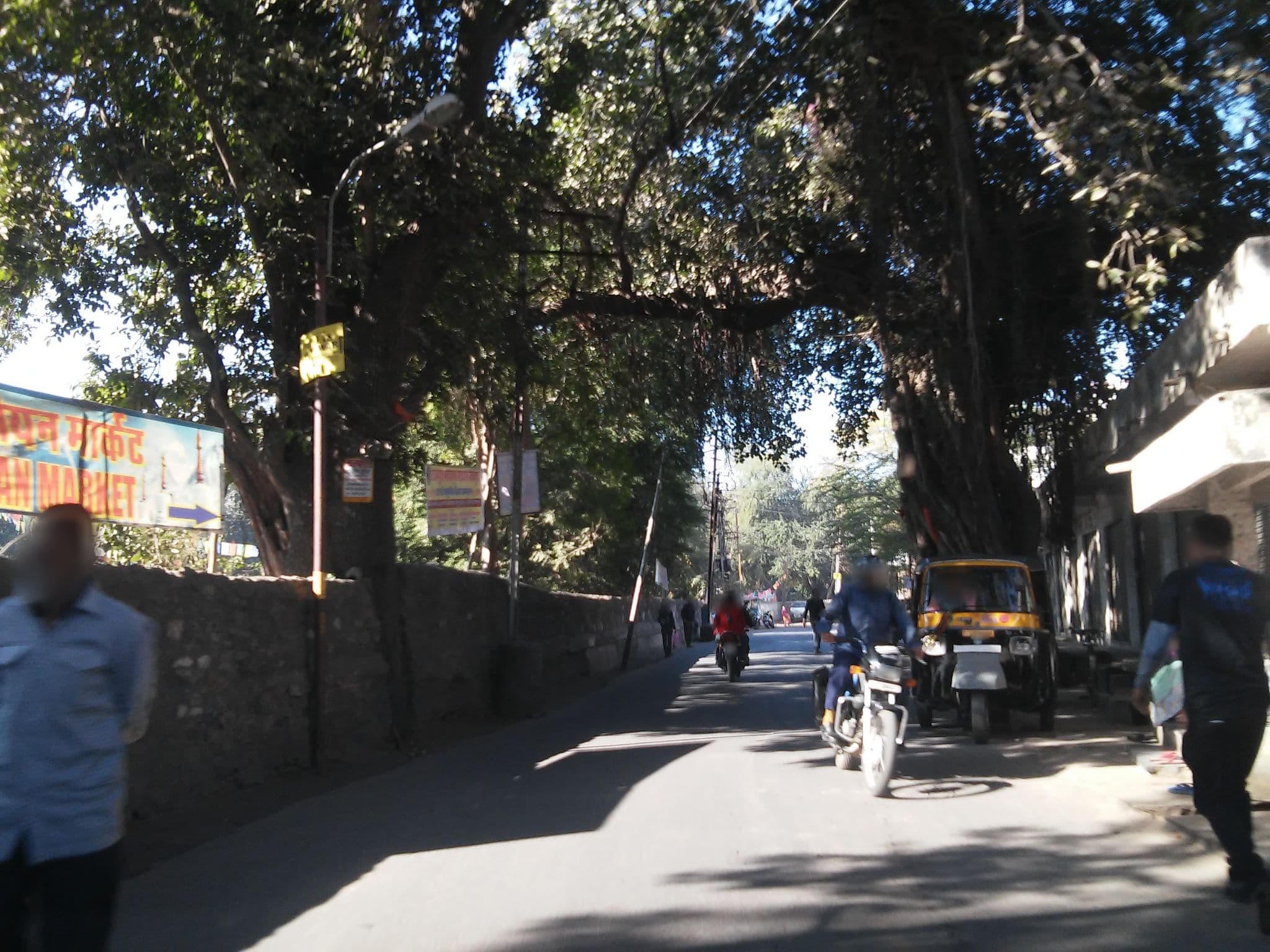 Street view near Rang Niwas Palace, Udaipur — © shravan91 (CC BY-SA · Mapillary)