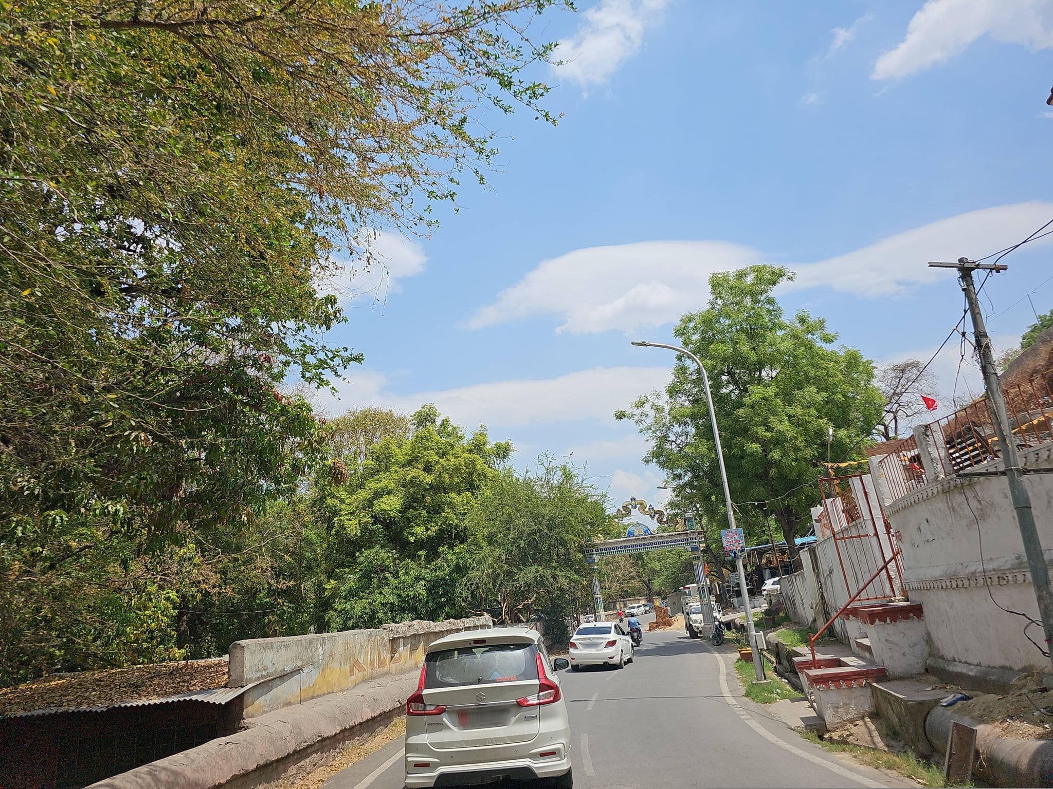 Street view near OYO 4353 Aravali Tent Resort, Udaipur — © Gannu03 (CC BY-SA · Mapillary)