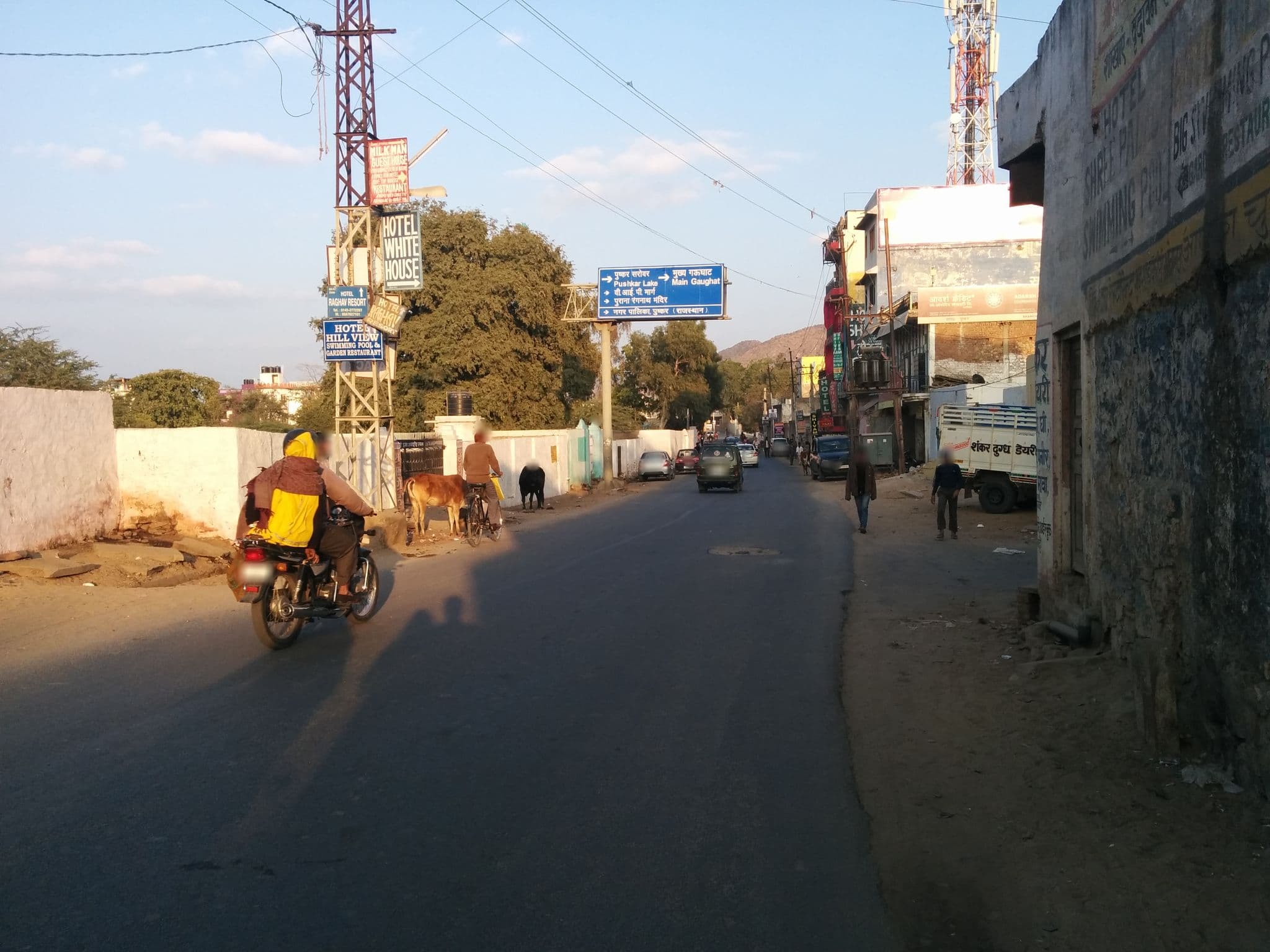 Street view near Hotel Gahlot Inn, Pushkar — © sashazykov (CC BY-SA · Mapillary)