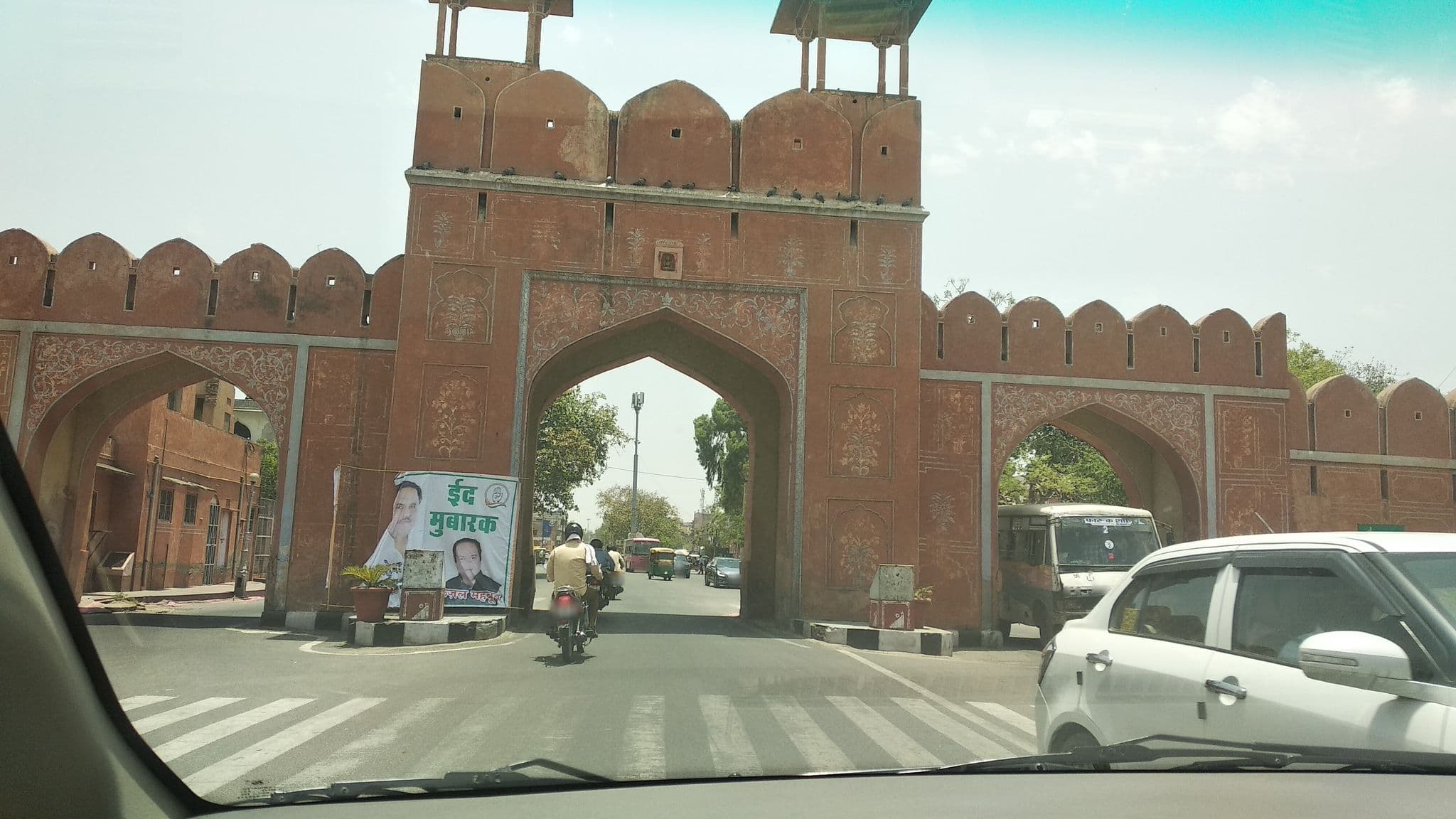 Street view near Madhav Palace, Jaipur — © boracasli (CC BY-SA · Mapillary)