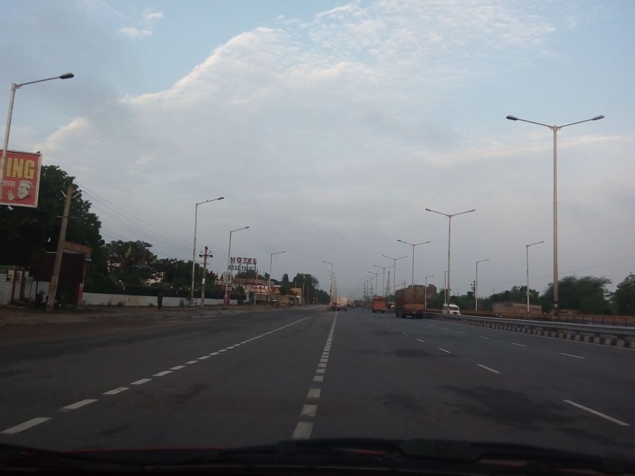Street view near Hotel Kiran Palace, Jaipur — © thejeshgn (CC BY-SA · Mapillary)