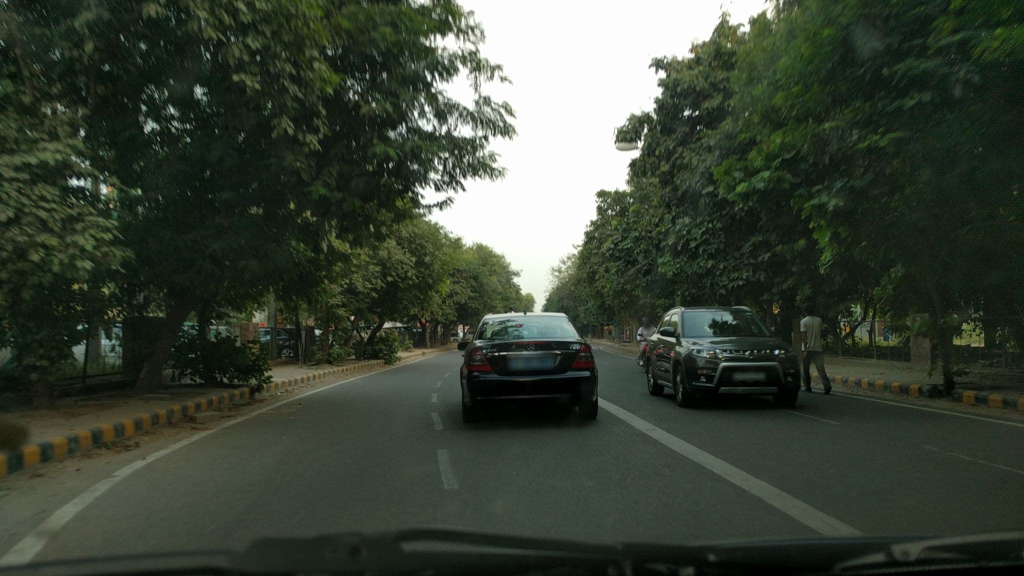 Street view near OYO 9582 Hotel Raj Villa, Gurugram — © betelguese (CC BY-SA · Mapillary)