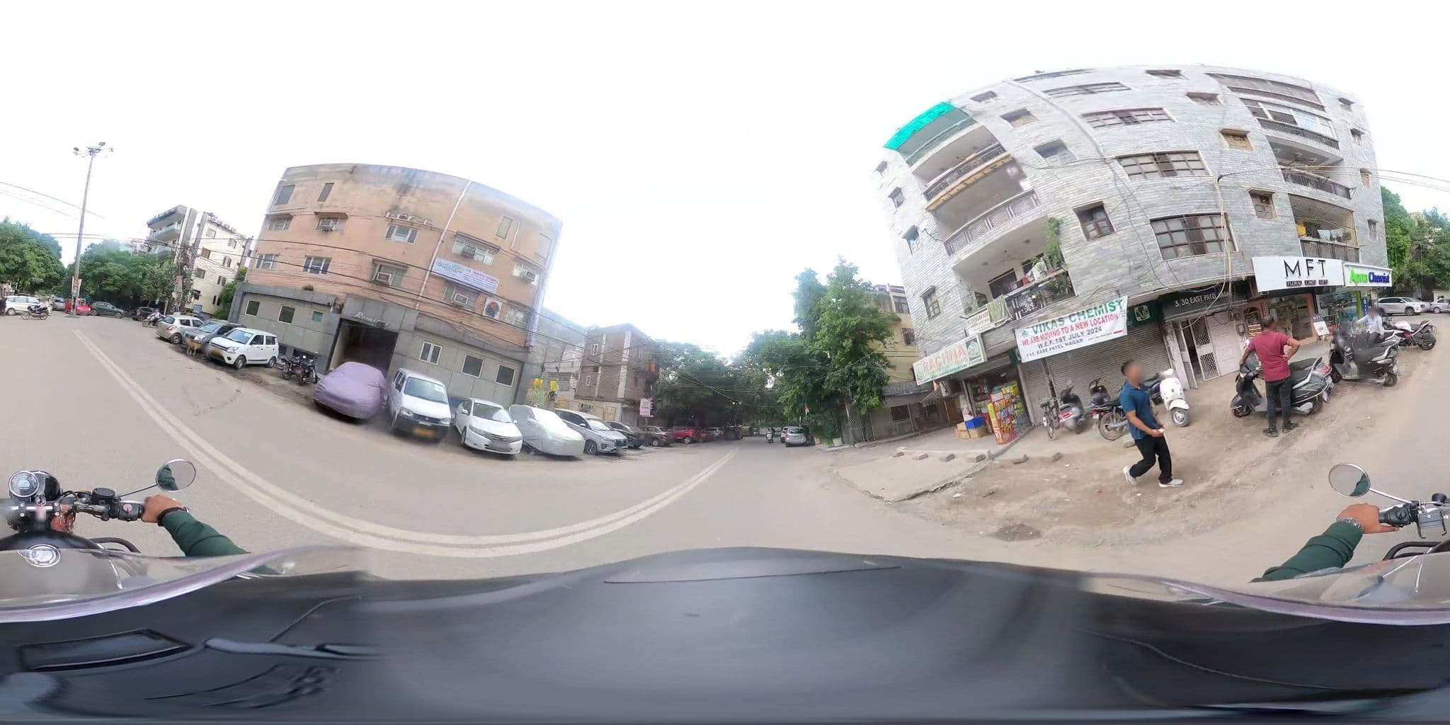 Street view near Almondz Hotel, Karol Bāgh — © shanmugam (CC BY-SA · Mapillary)