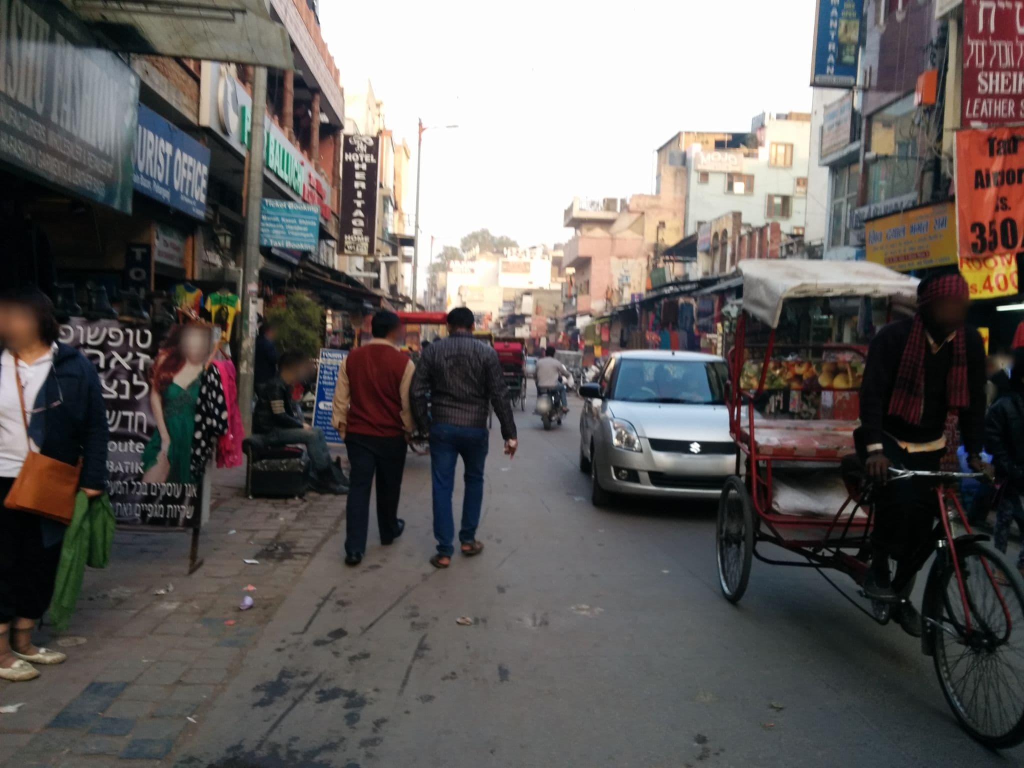 Street view near Comfort Stay Hostel, New Delhi — © sashazykov (CC BY-SA · Mapillary)