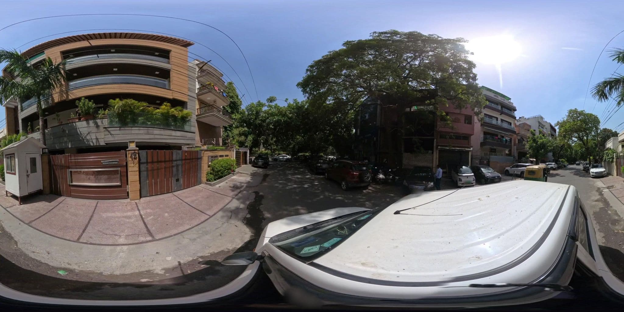 Street view near Sondhi House, New Delhi — © skysign (CC BY-SA · Mapillary)