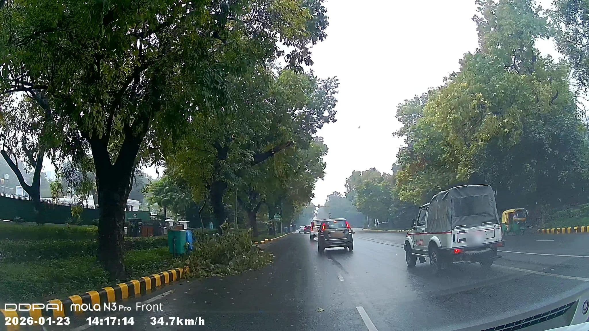 Street view near Herbline, New Delhi — © Ibigrp (CC BY-SA · Mapillary)