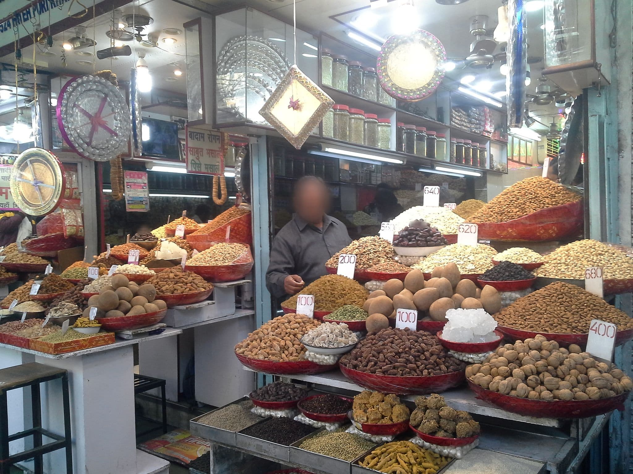 Street view near Shakun Guest House, Delhi — © omnibus (CC BY-SA · Mapillary)