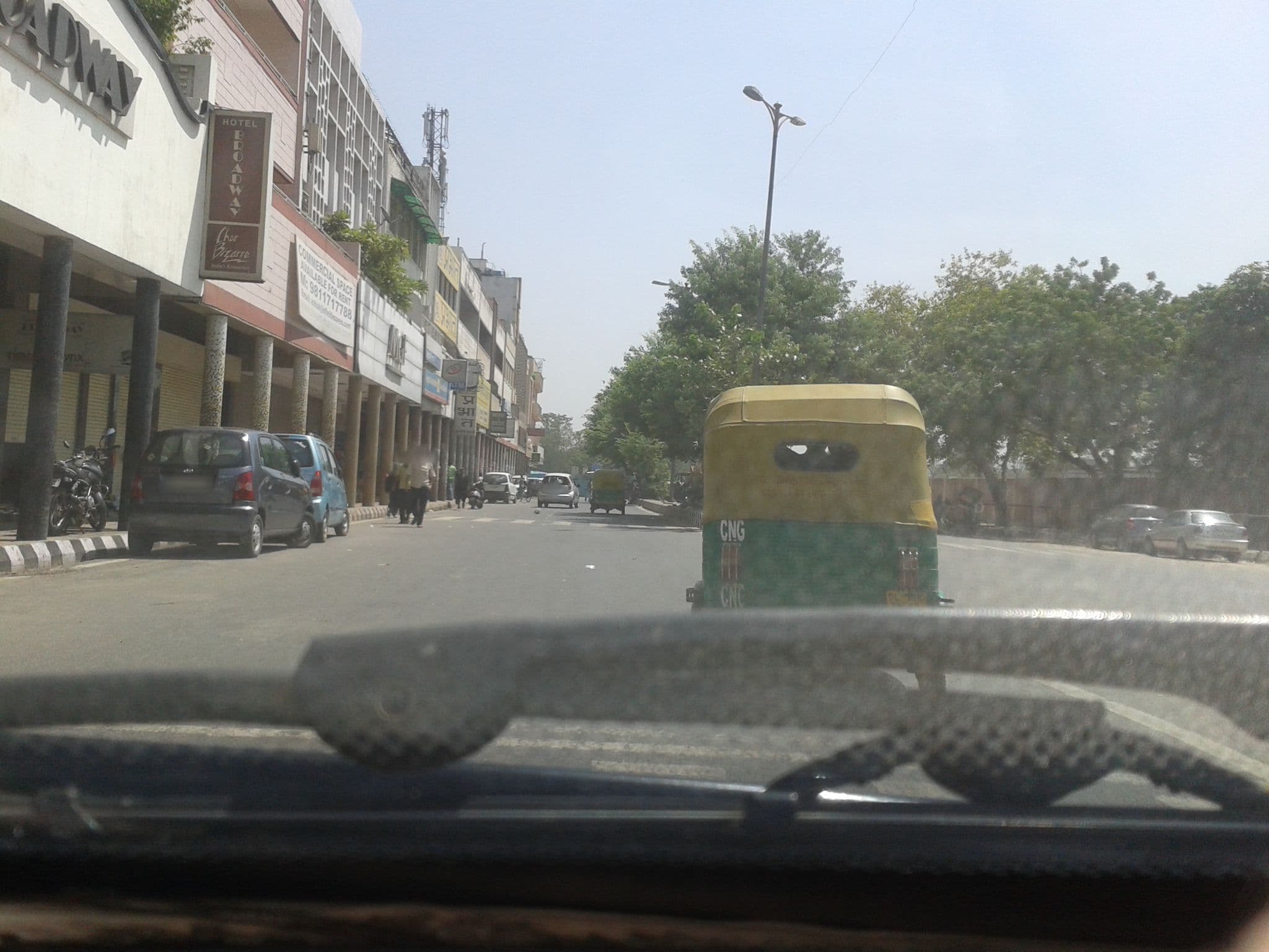 Street view near Hotel Broadway New Delhi, Delhi — © srividya (CC BY-SA · Mapillary)
