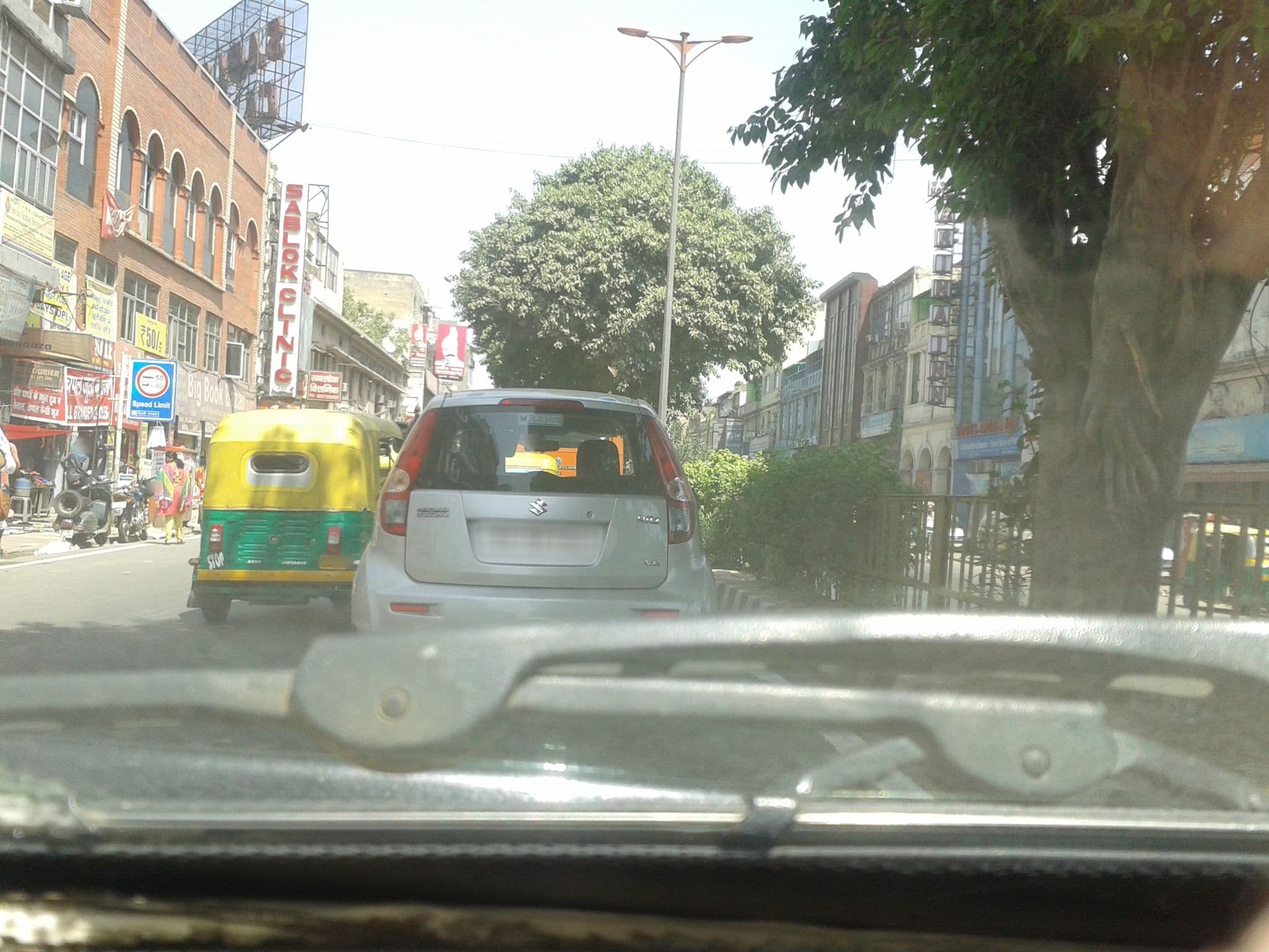 Street view near Hotel Arina Inn, Delhi — © srividya (CC BY-SA · Mapillary)
