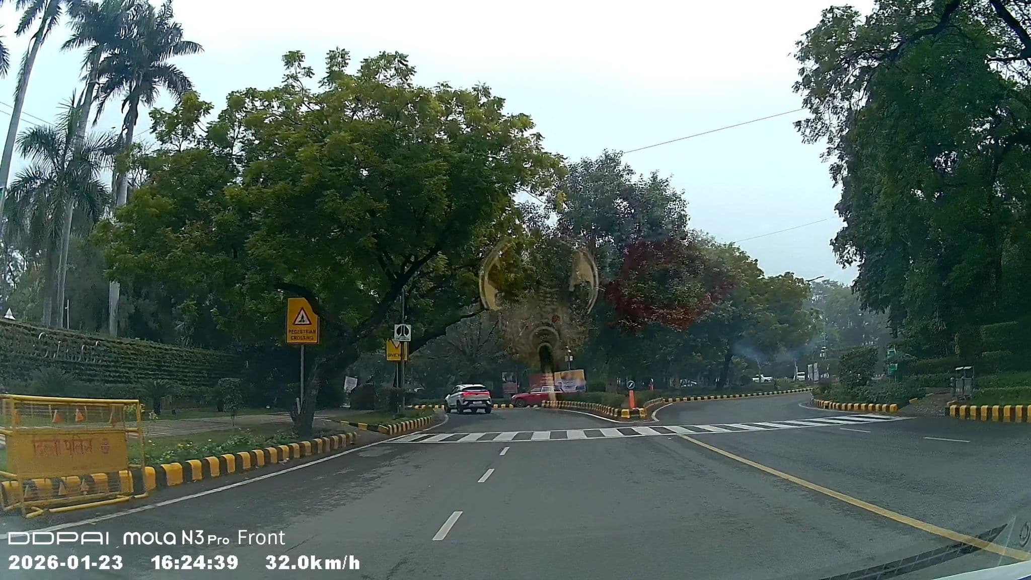 Street view near Maurya Sheraton Hotel and Towers, New Delhi — © Ibigrp (CC BY-SA · Mapillary)