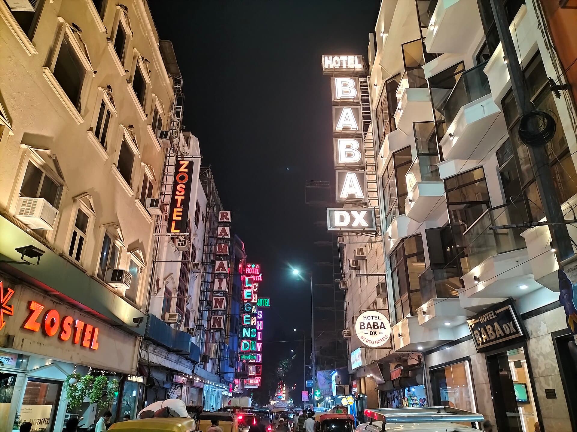 Zostel Delhi (via Wikimedia Commons, CC BY-SA 3.0)